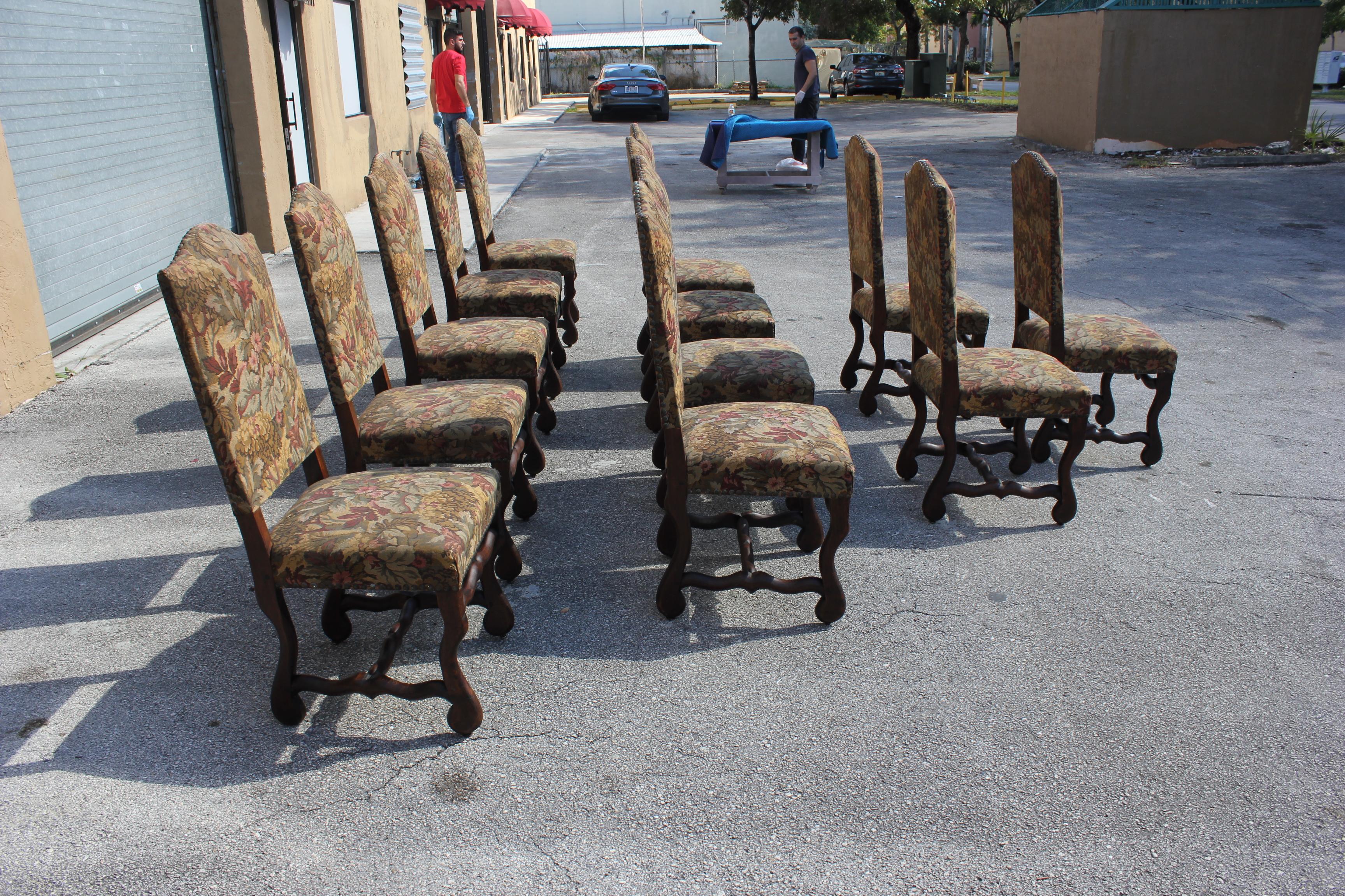 Early 20th Century Fine Set of 12 French Louis XIII Style Os De Mouton Dining Chairs, 1900s