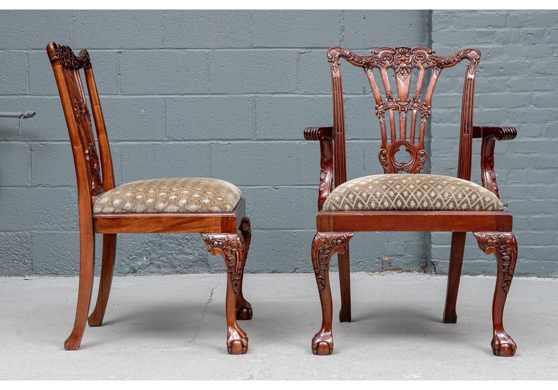 Fine série de 14 chaises de salle à manger sculptées de style géorgien en vente 9