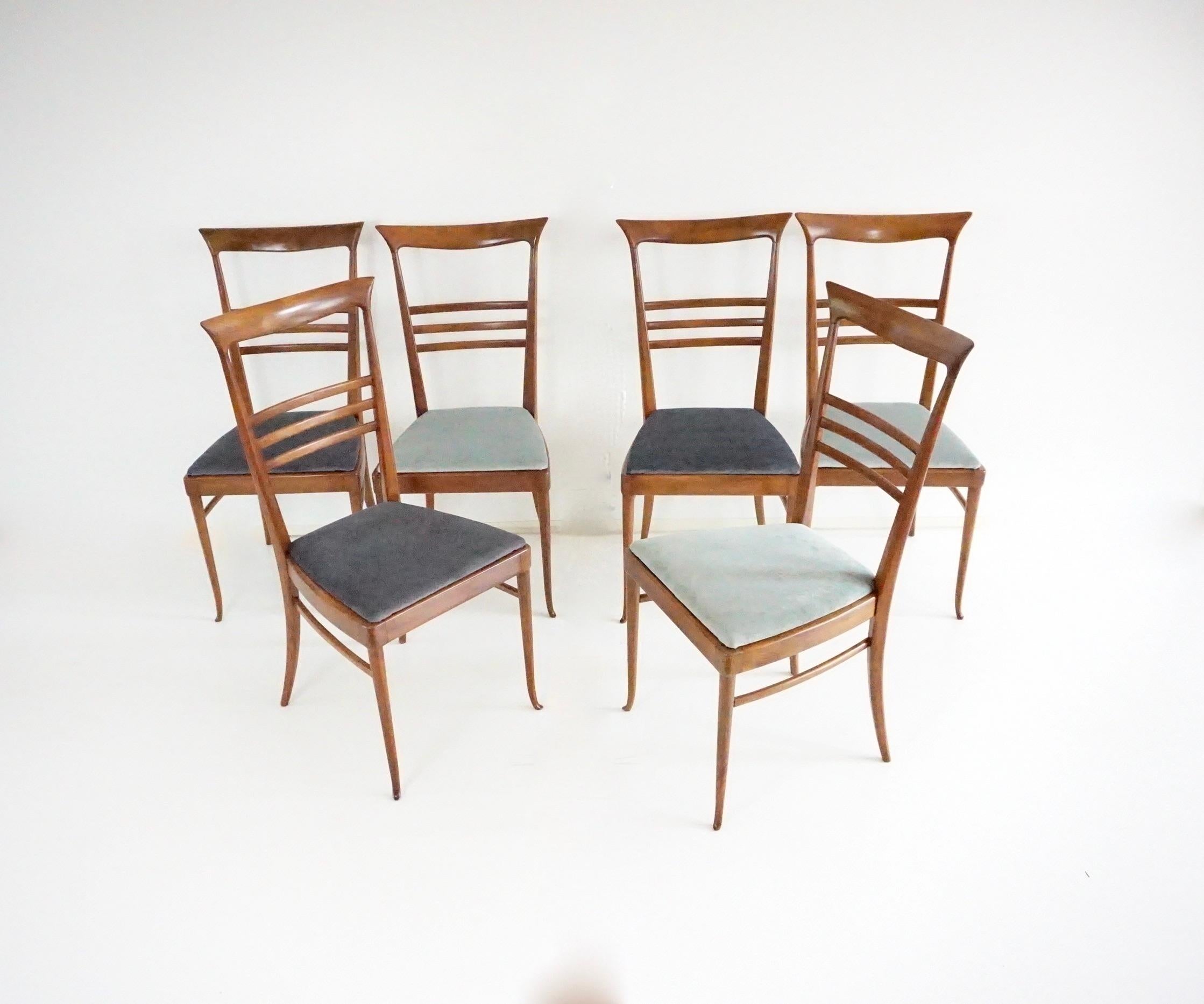 Mid-Century Modern bel ensemble de 6 Melchiorre Bega en noyer  Chaises de salle à manger à haut dossier en velours, 1950 en vente