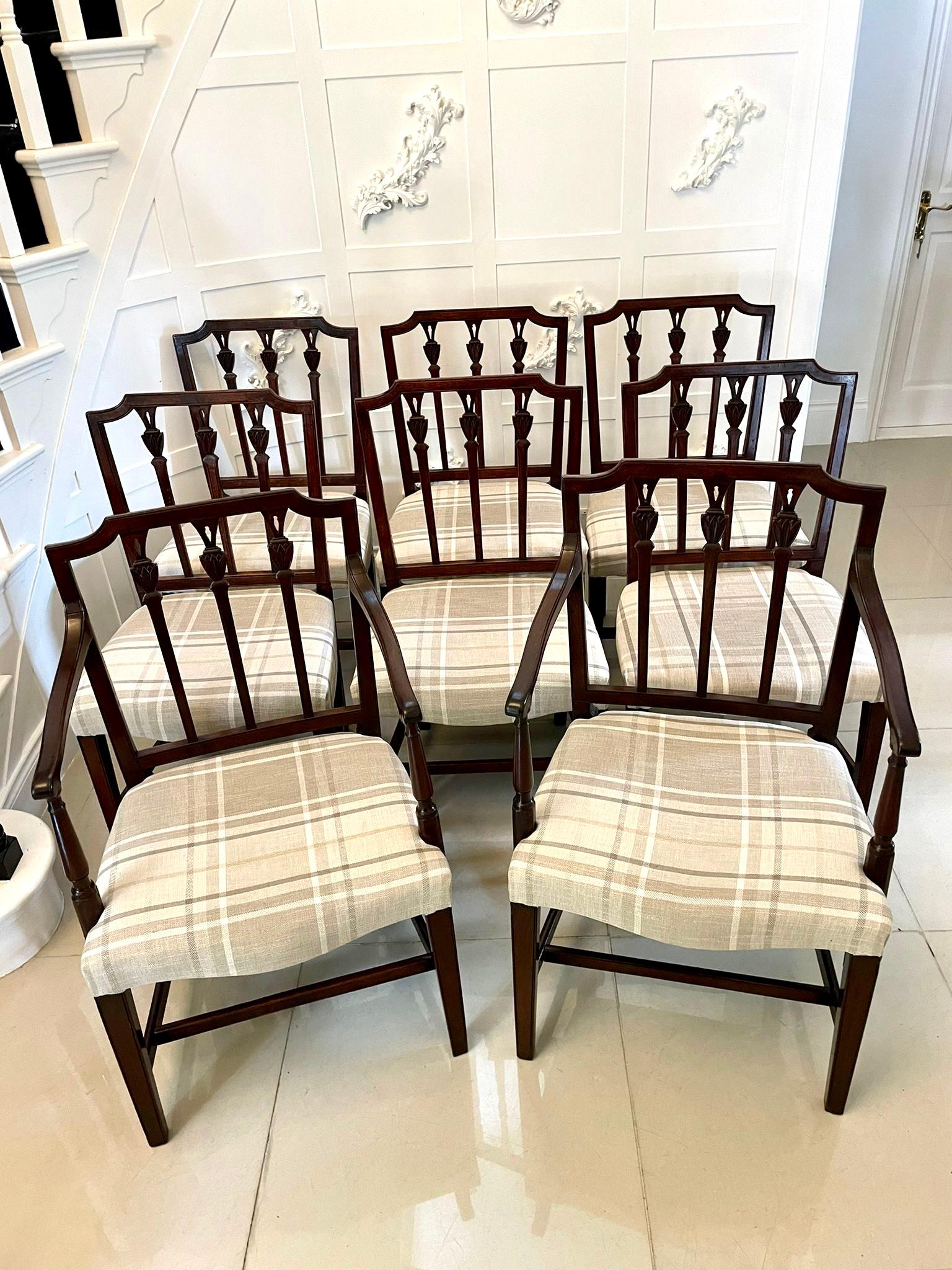 Ensemble de 8 chaises de salle à manger anciennes en acajou de George III en vente 7