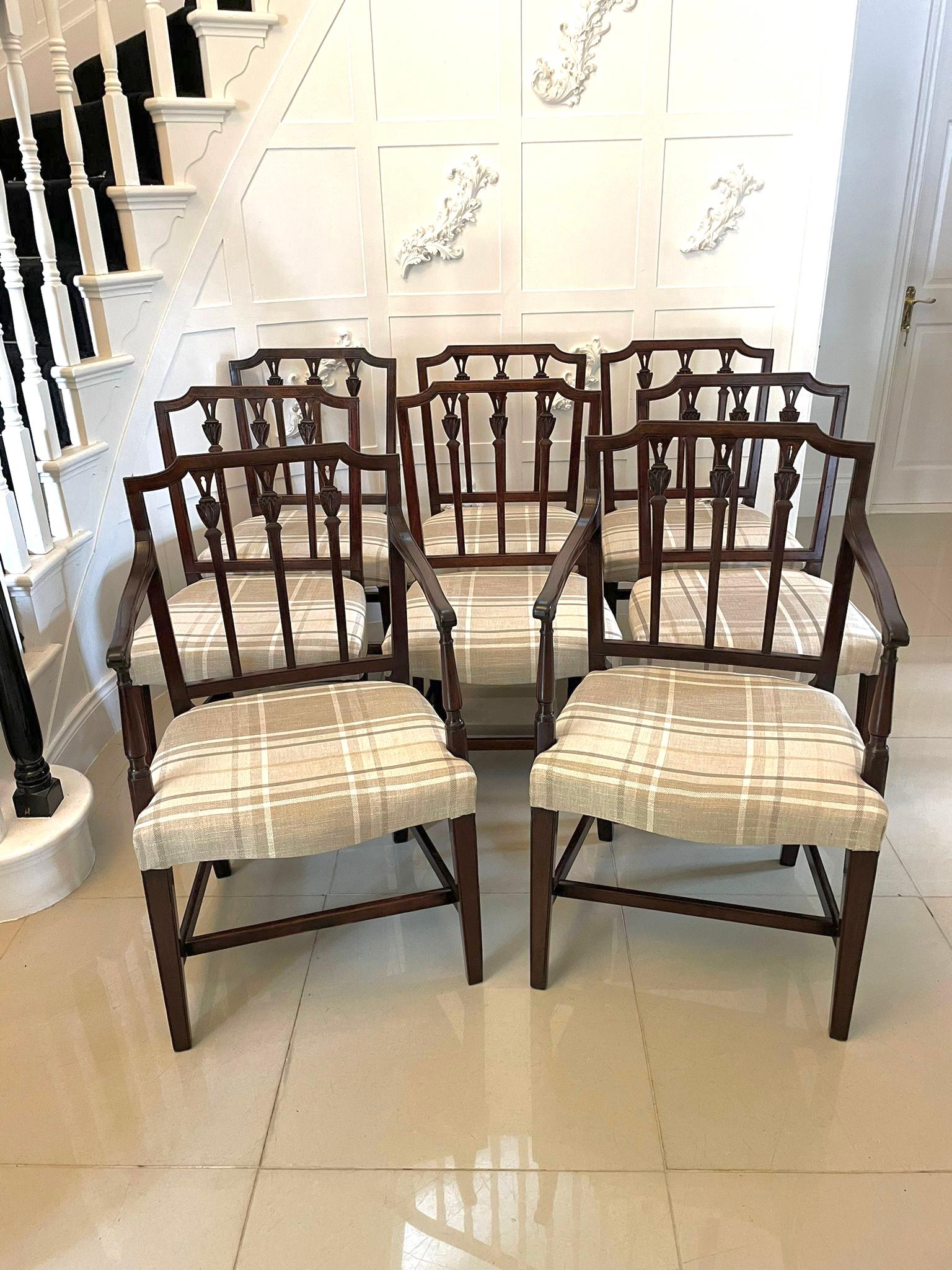 Fine Set of 8 Antique George III Mahogany Dining Chairs In Good Condition For Sale In Suffolk, GB