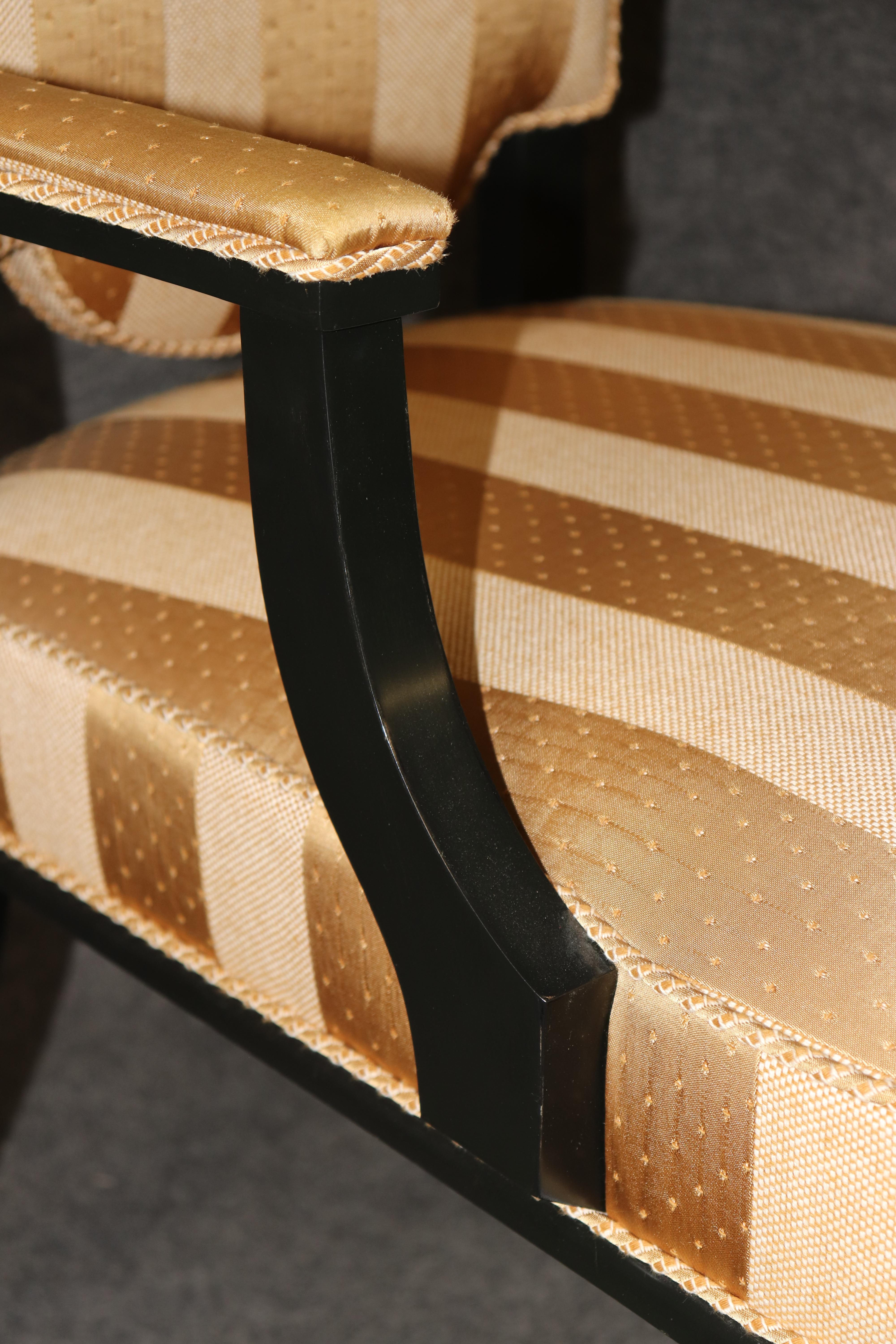 Feine Satz von 8 Art Deco Style Schwarz Ebonized Upholstering Esszimmerstühle im Angebot 4