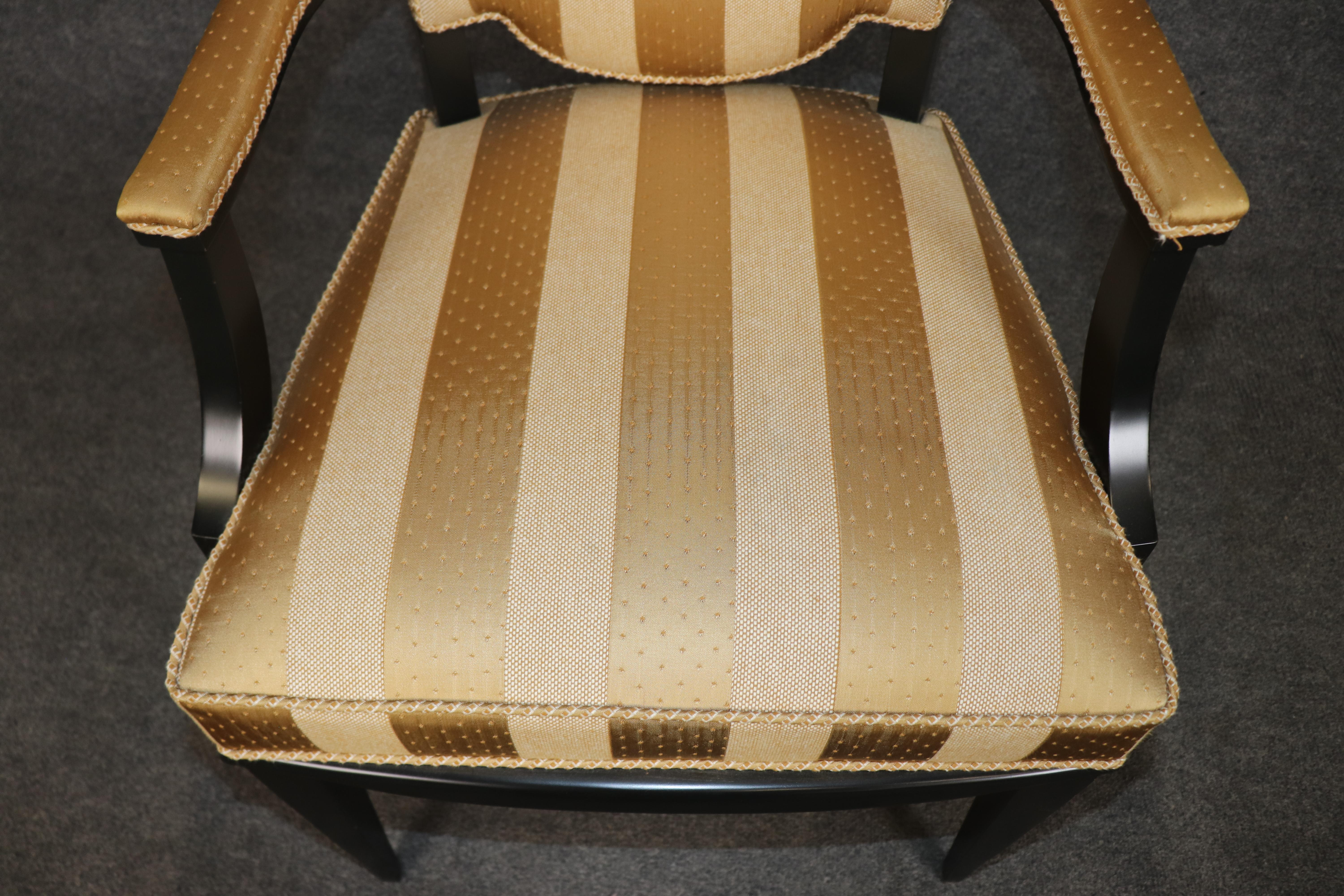 Feine Satz von 8 Art Deco Style Schwarz Ebonized Upholstering Esszimmerstühle im Angebot 8