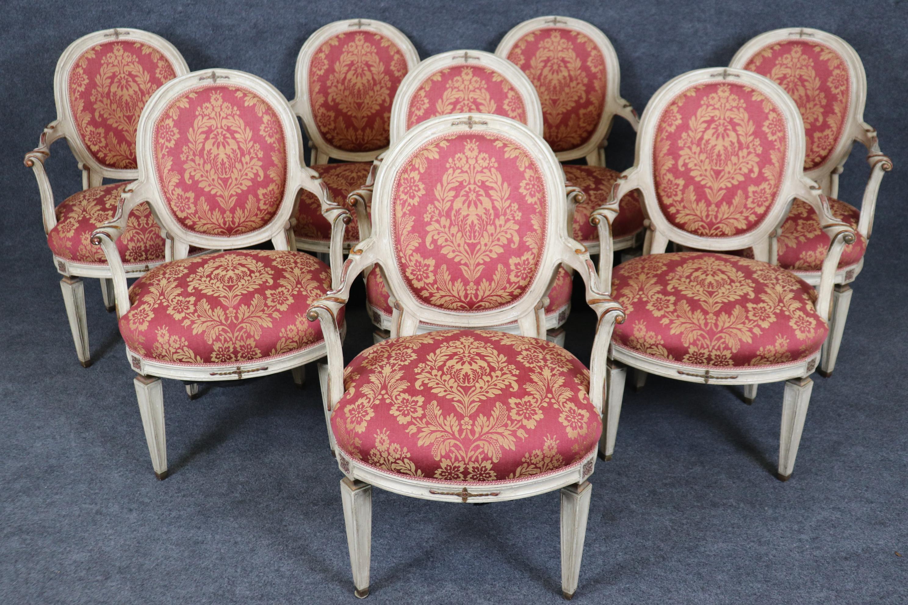 Francese Raffinato set di 8 sedie da pranzo francesi in stile Directoire Luigi XVI decorate con vernice in vendita