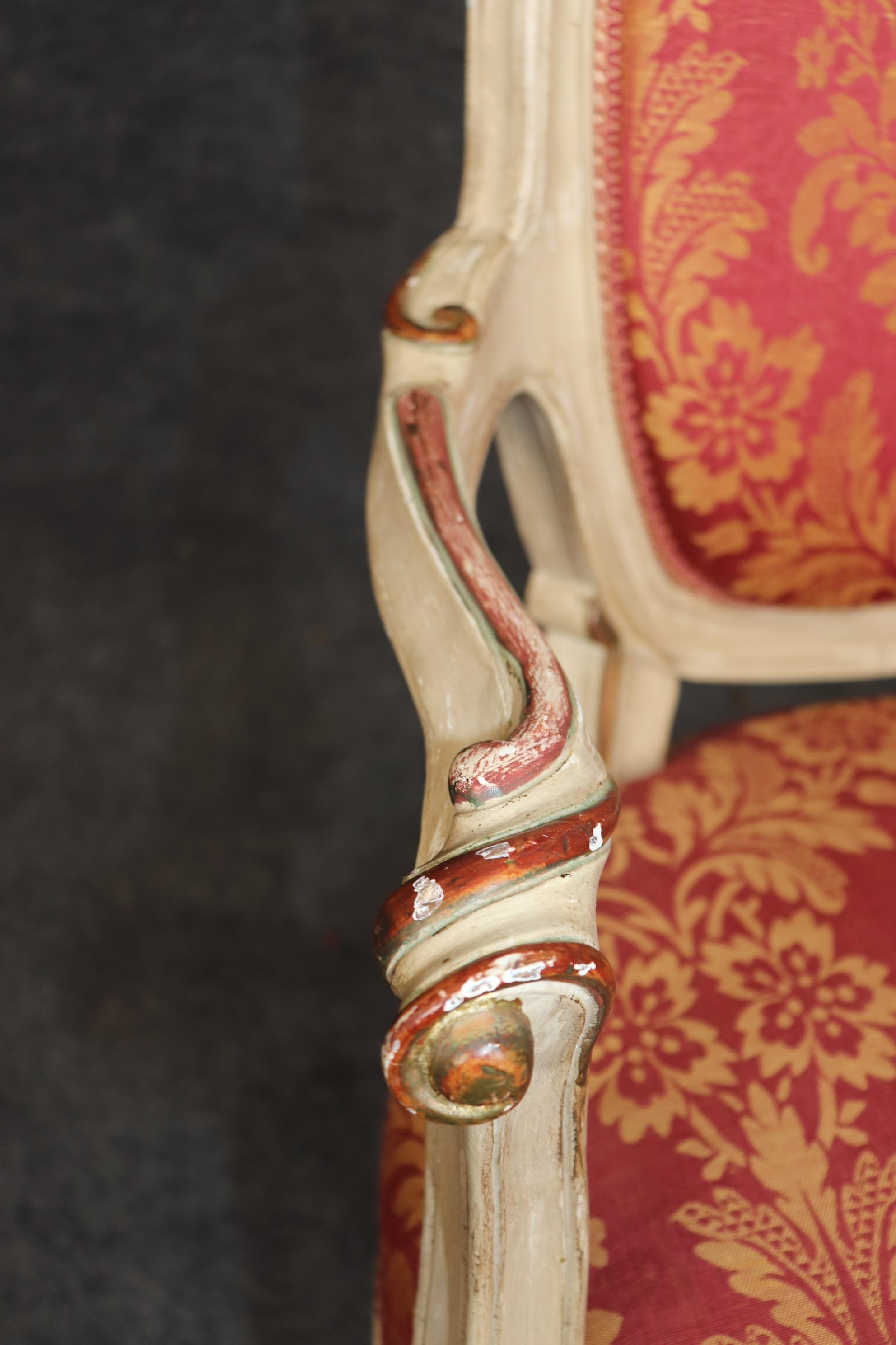 Raffinato set di 8 sedie da pranzo francesi in stile Directoire Luigi XVI decorate con vernice in vendita 2