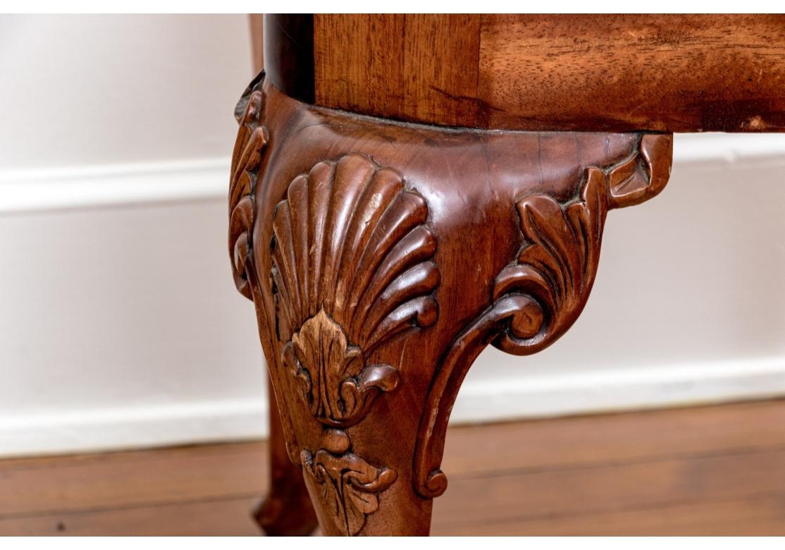 Fino Juego De Ocho Sillas De Comedor De Caoba Maciza Estilo Chippendale en venta 8