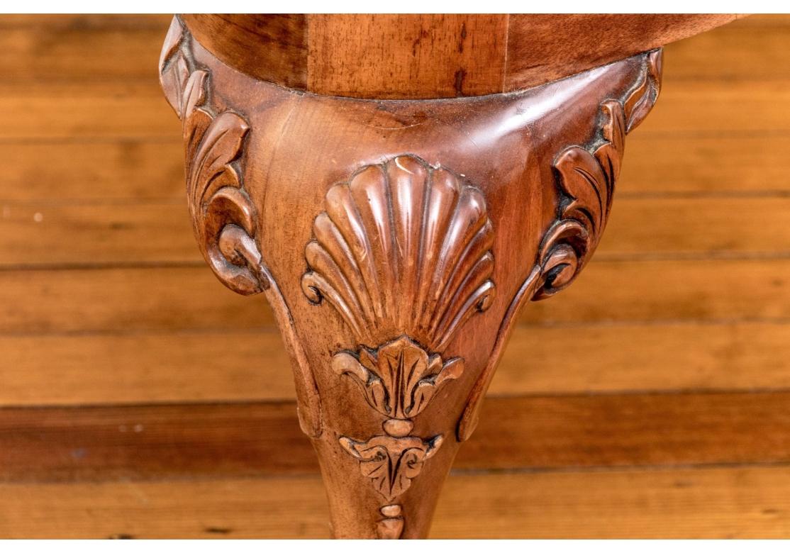 Fino Juego De Ocho Sillas De Comedor De Caoba Maciza Estilo Chippendale en venta 9