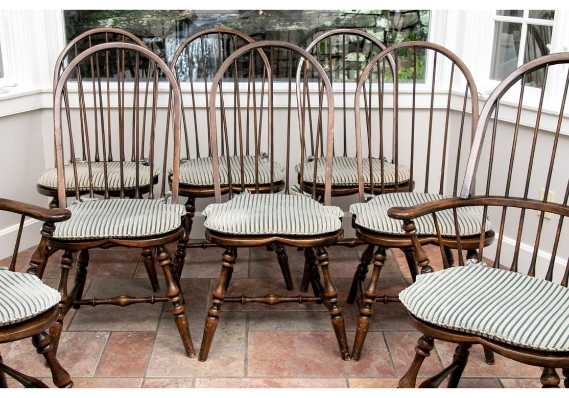 Country Fine Set of Eight Windsor Chairs
