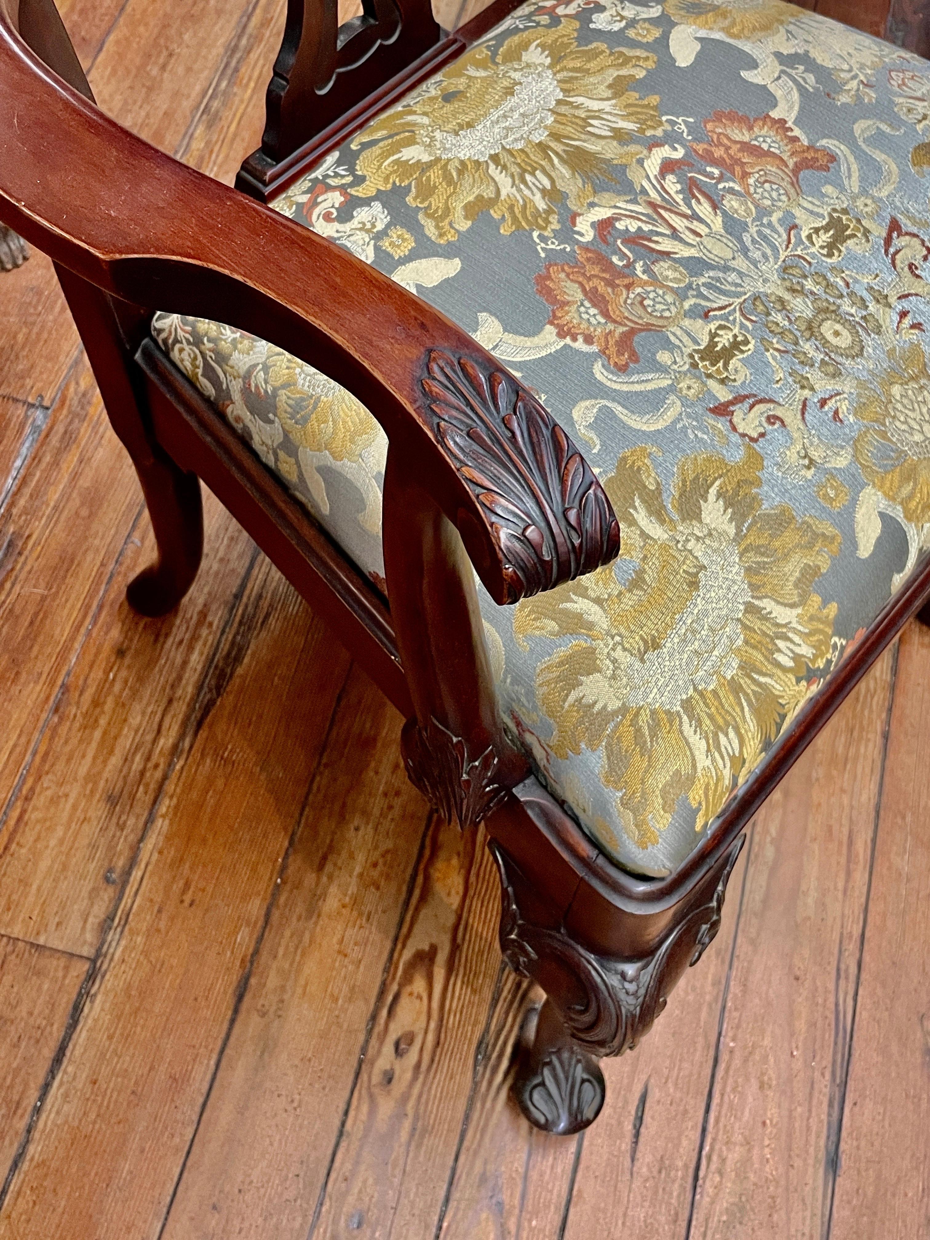 Fine Set of Eight 6+2 Antique English Geo. II Style Carved Mahog Dining Chairs In Good Condition In Charleston, SC