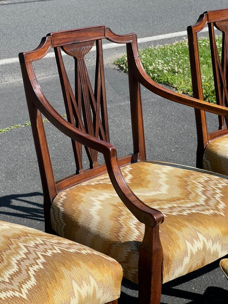 Fine Set of Four Antique 18th Century Carved Mahogany Hepplewhite Chairs For Sale 2