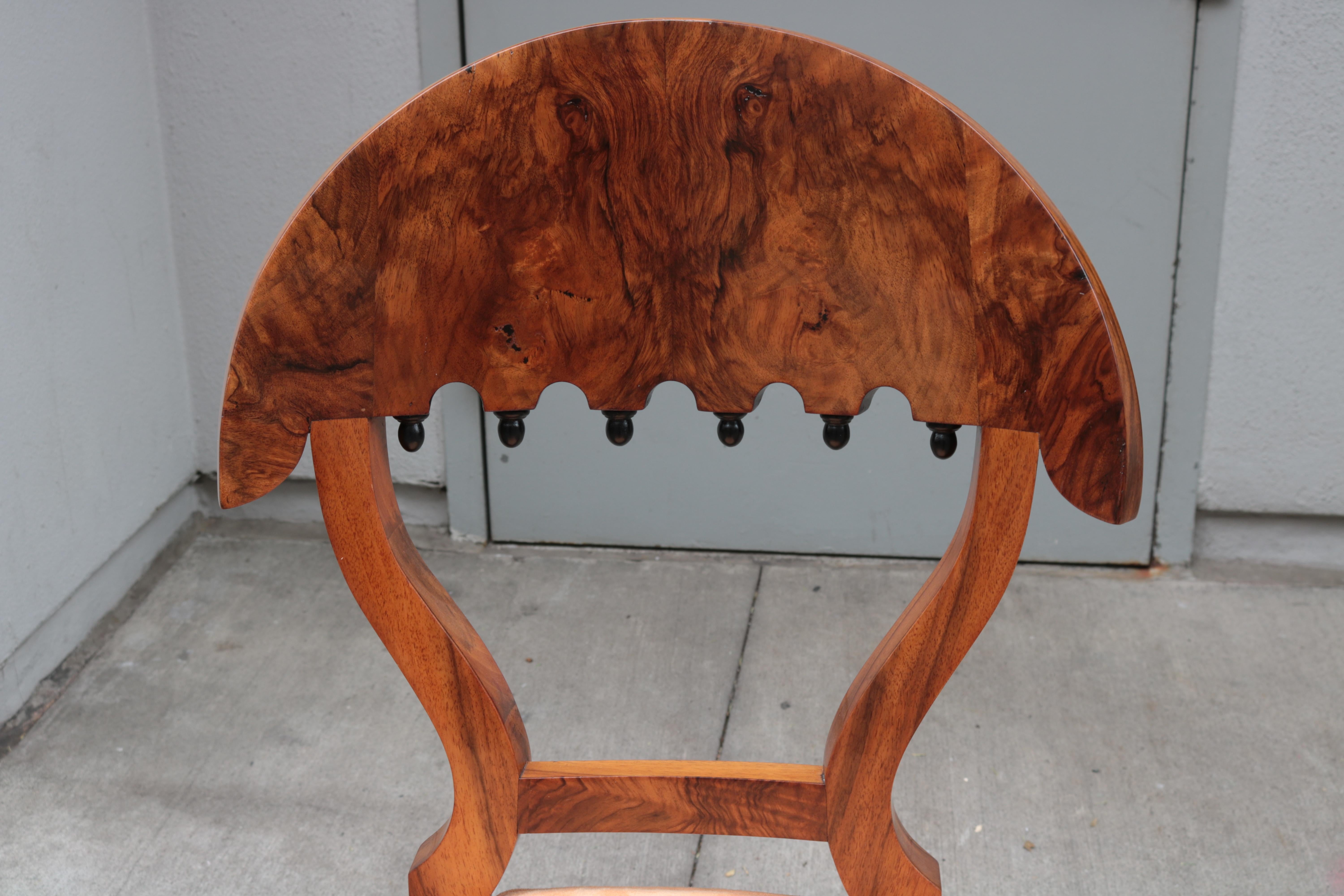 Fine Set of four Biedermeier Side Chairs In Good Condition In New York, NY