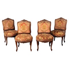 Bel ensemble de quatre chaises en bois de style Louis XV du début du 20e siècle