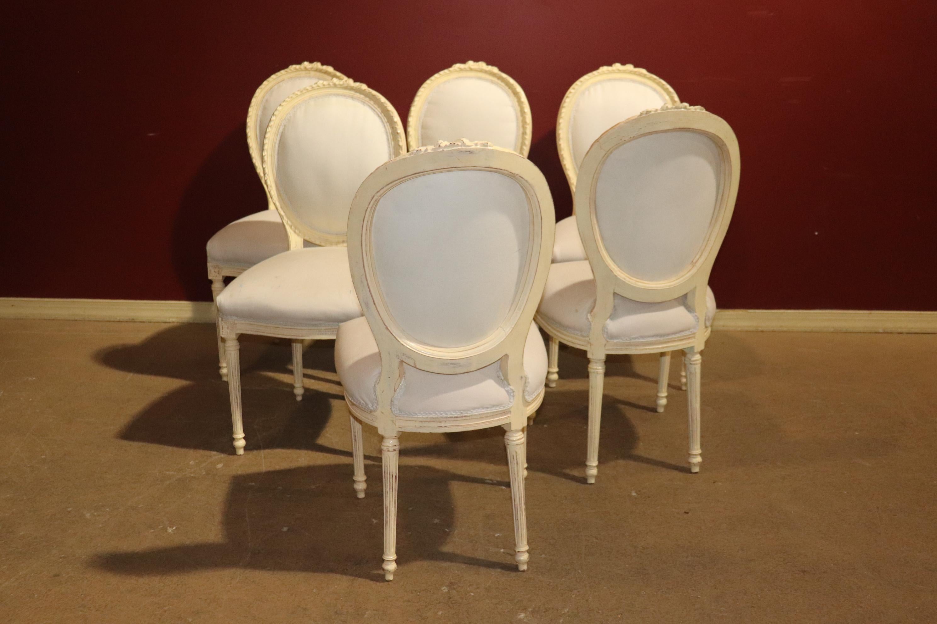 Fine Set of French Creme Painted Louis XVI Cameo Back Carved Dining Chairs 7