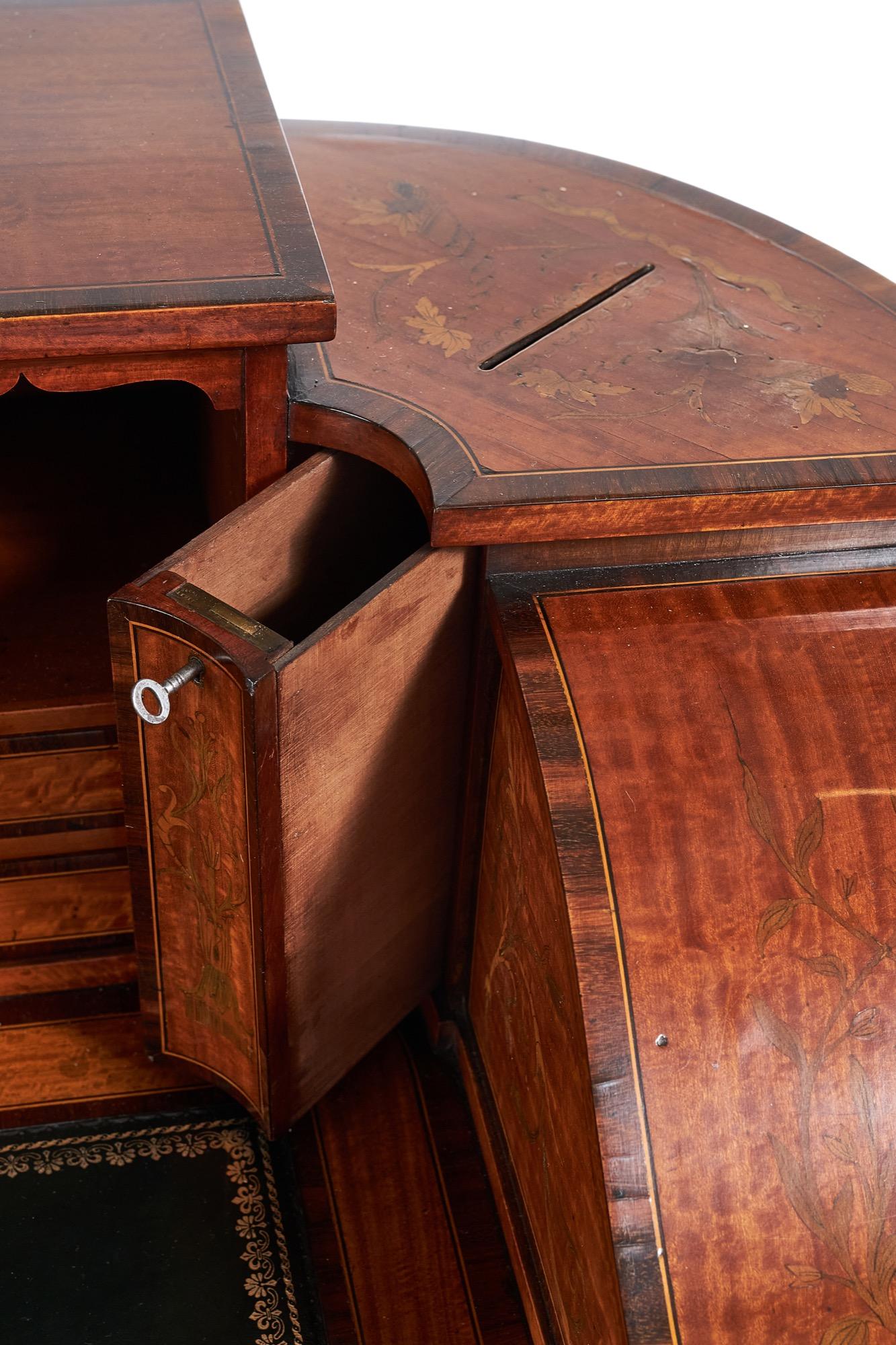Feiner Sheraton Revival Schreibtisch mit Intarsien aus Satinholz, Carlton House, mit Briefkästen, Ci im Angebot 2