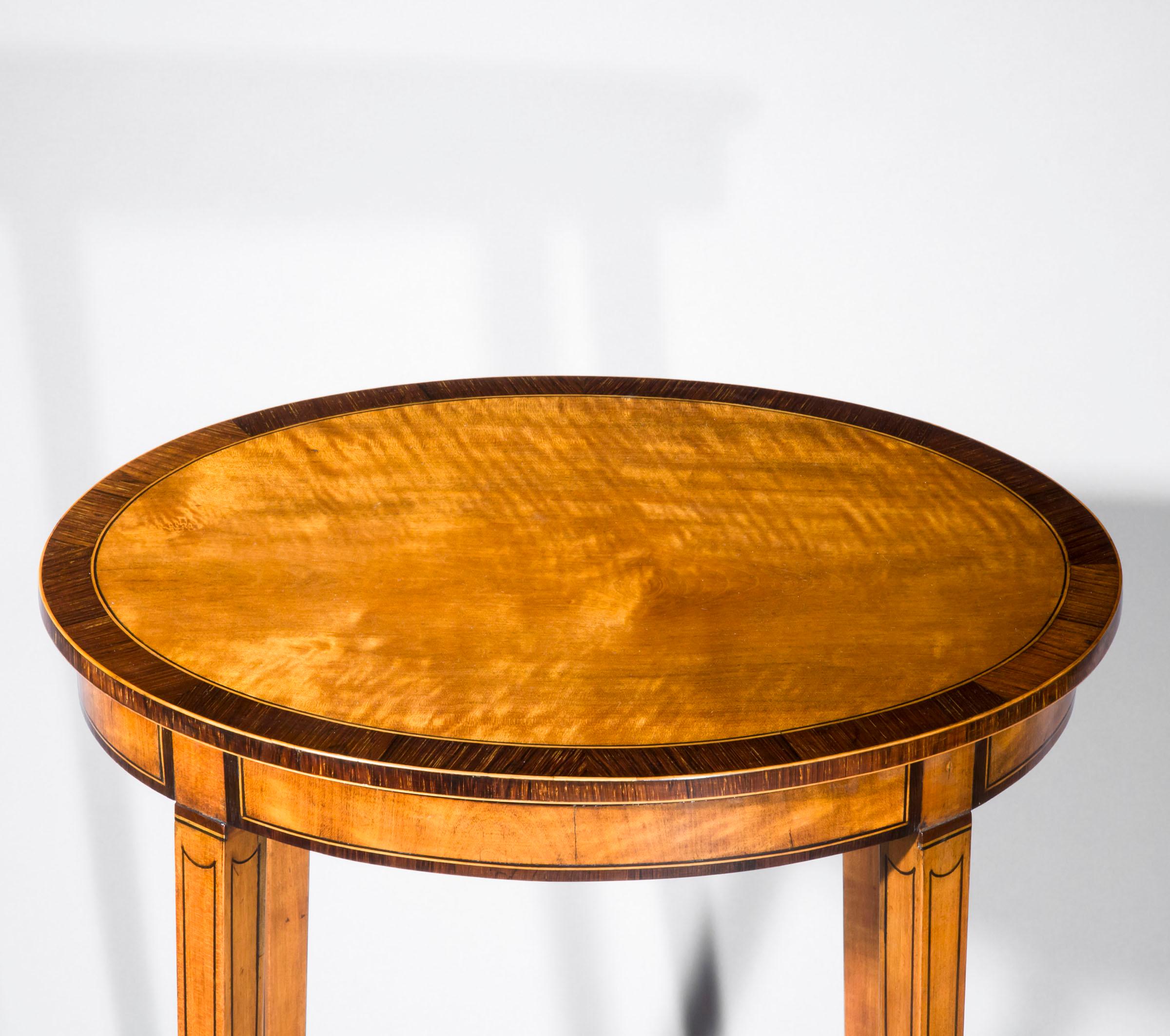 Antique Sheraton Style Satinwood Oval Table In Good Condition In Richmond, London