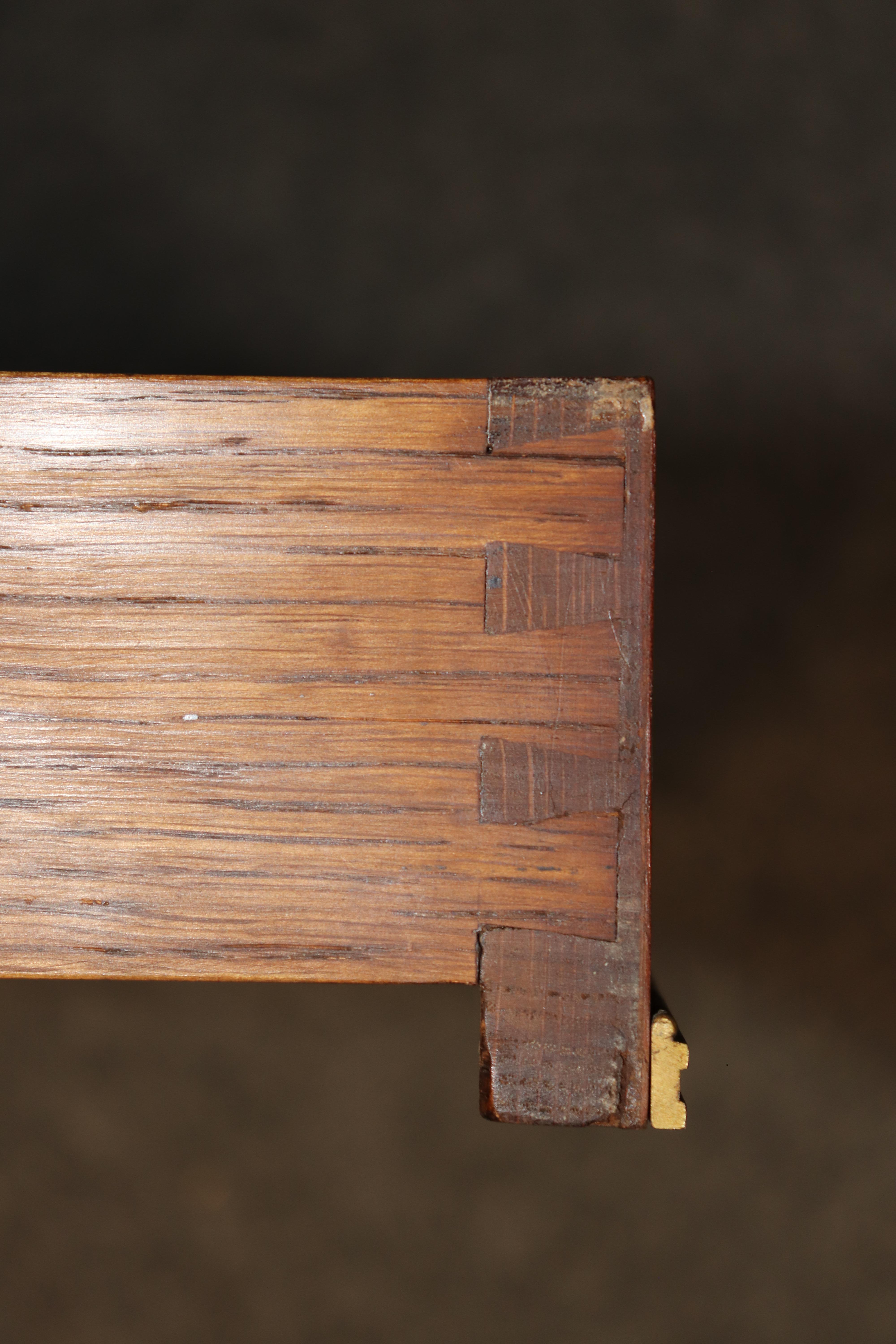 Fine Signed Paul Sormani Kingwood Marquetry Napking Folding Card Games Table 8