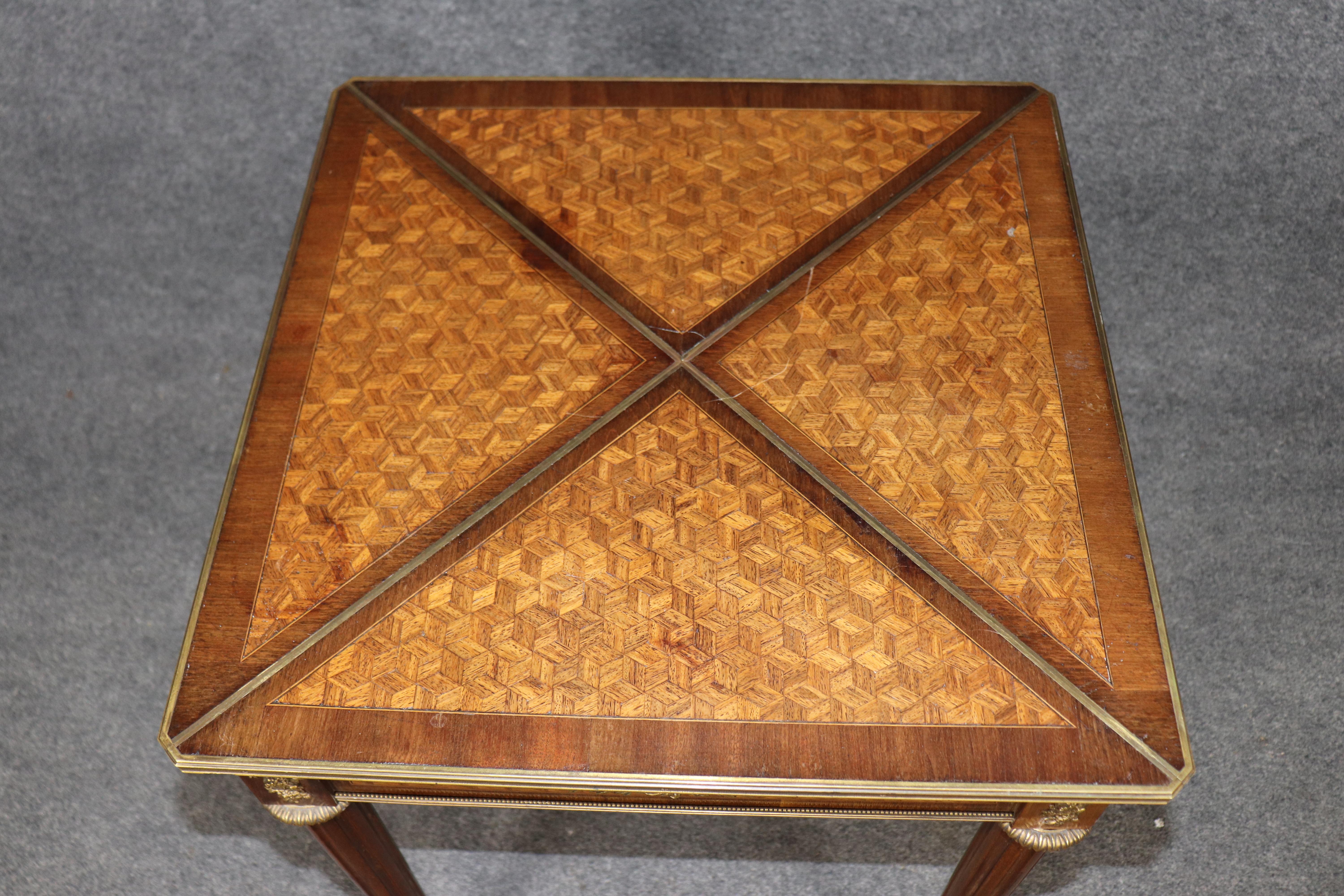 Fine Signed Paul Sormani Kingwood Marquetry Napking Folding Card Games Table In Good Condition In Swedesboro, NJ