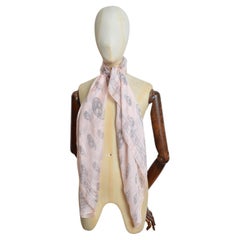 Pañuelo con calavera Alexander McQueen de seda fina de los años 2000 en rosa pastel