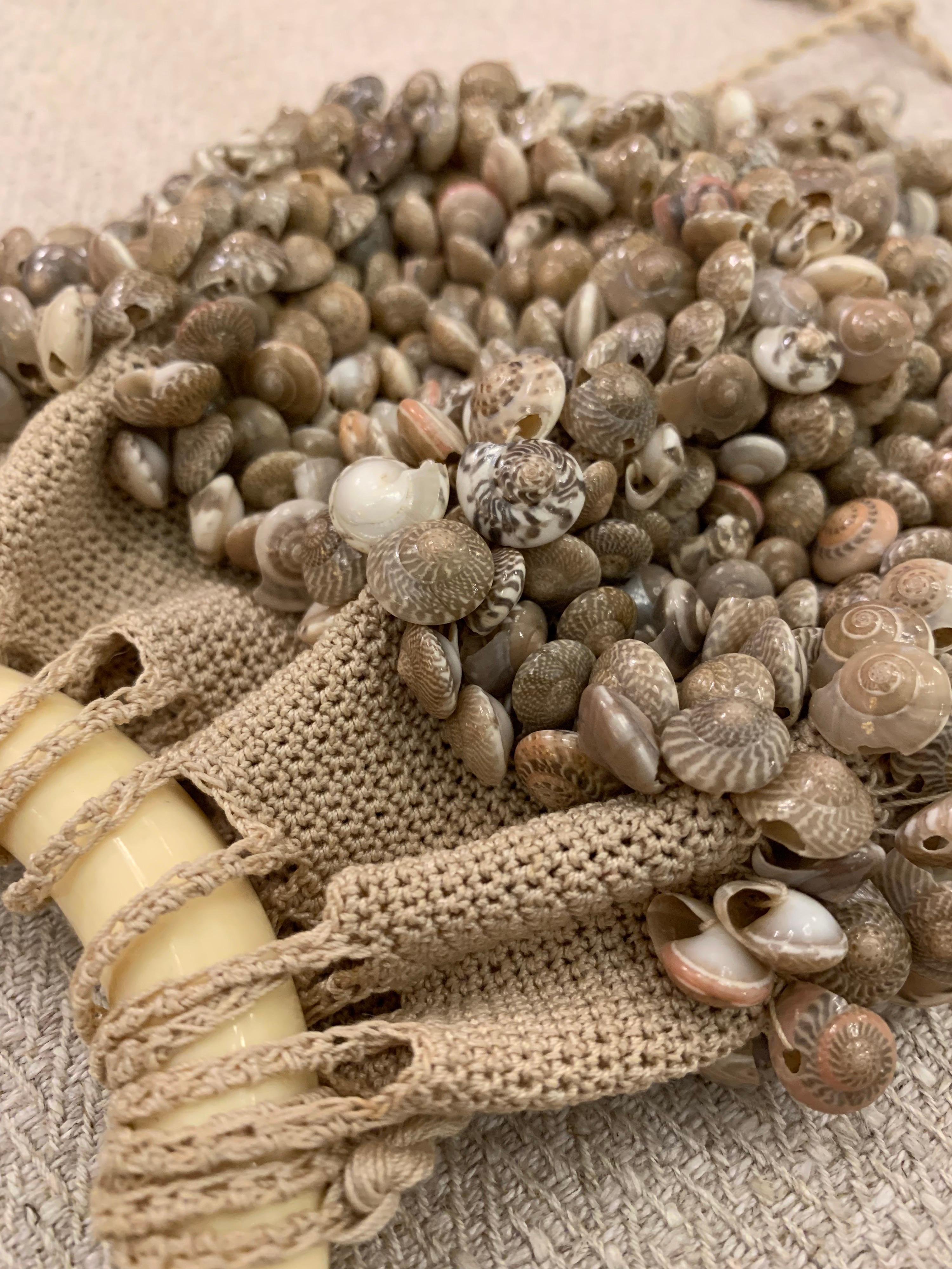 Fine Silk Crochet Wrist Handbag Covered in Micro-Shells For Sale 6