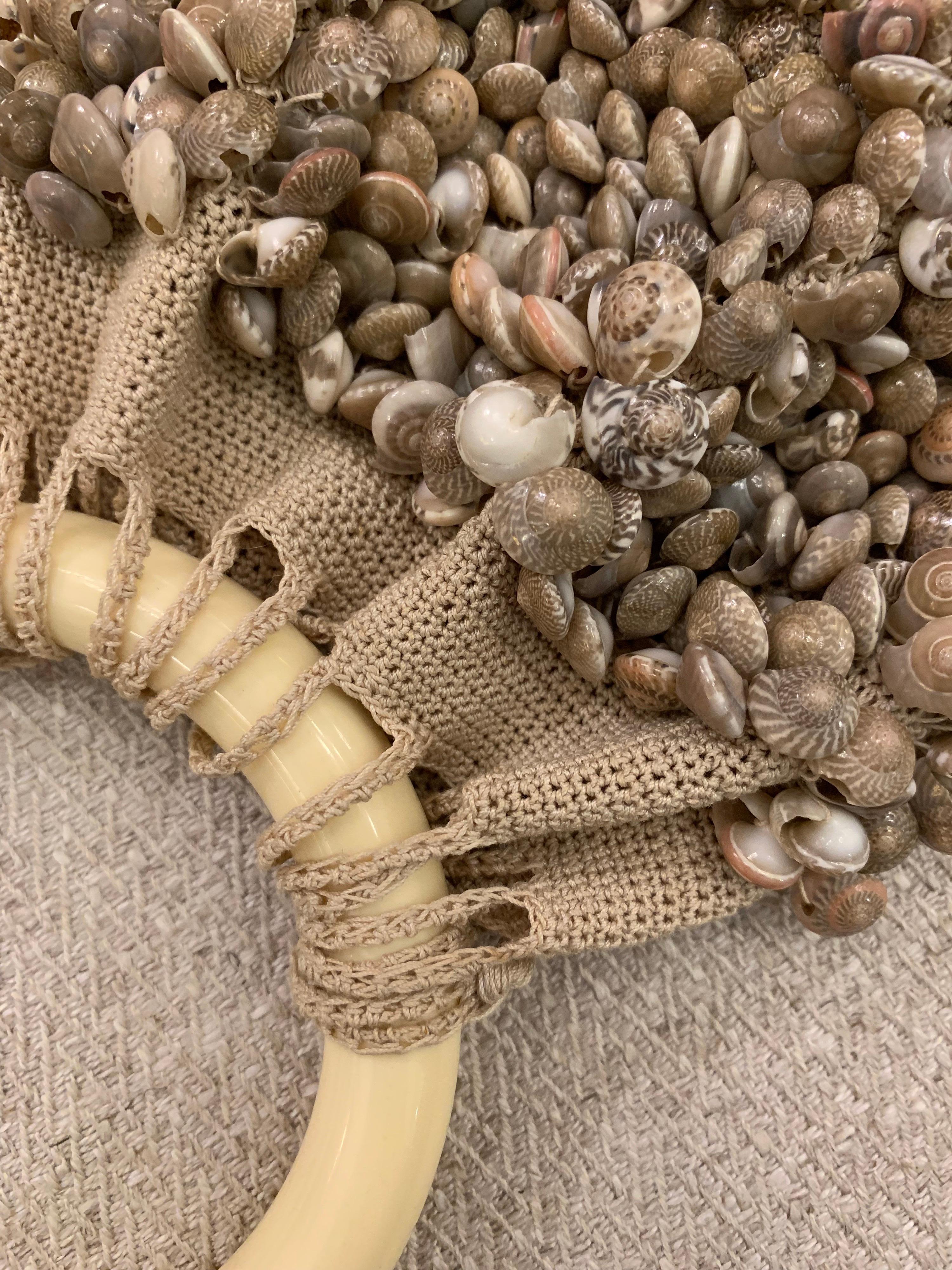 Fine Silk Crochet Wrist Handbag Covered in Micro-Shells For Sale 7