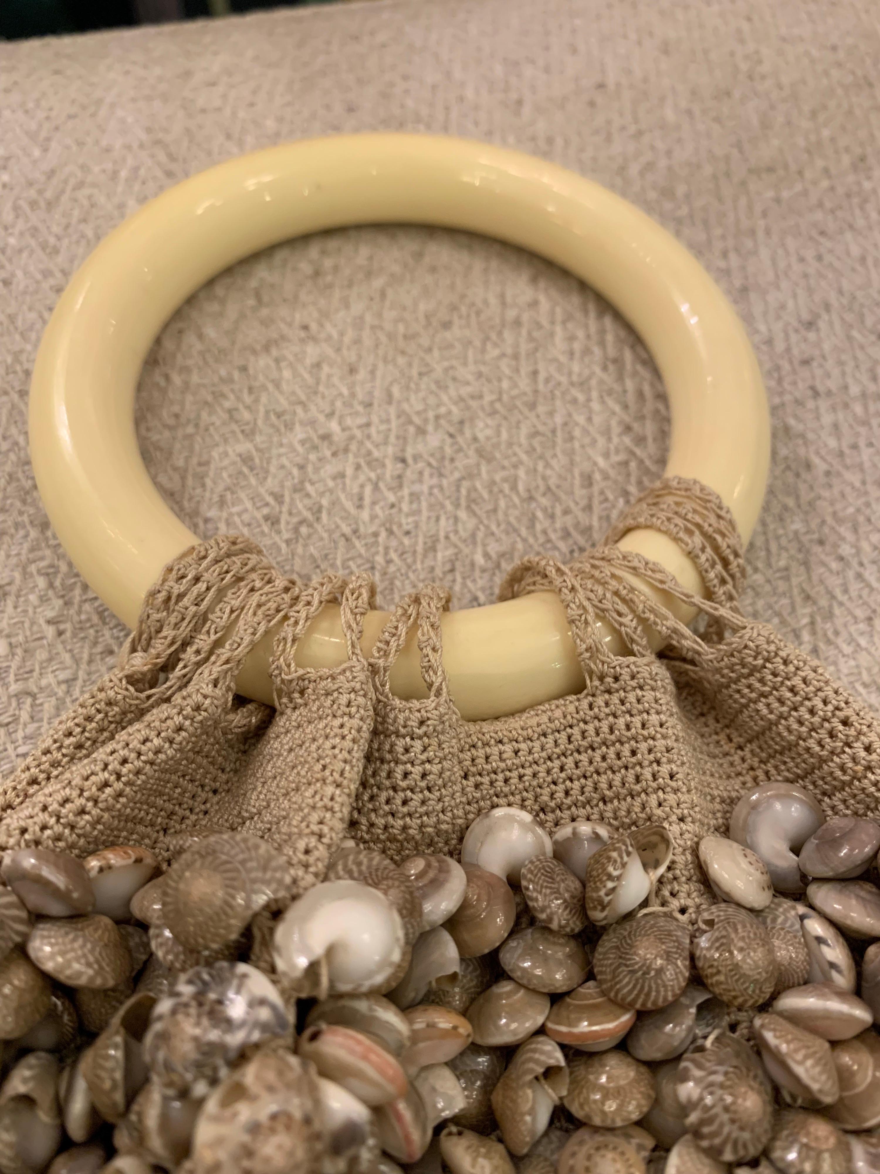Fine Silk Crochet Wrist Handbag Covered in Micro-Shells In Good Condition For Sale In East Hampton, NY