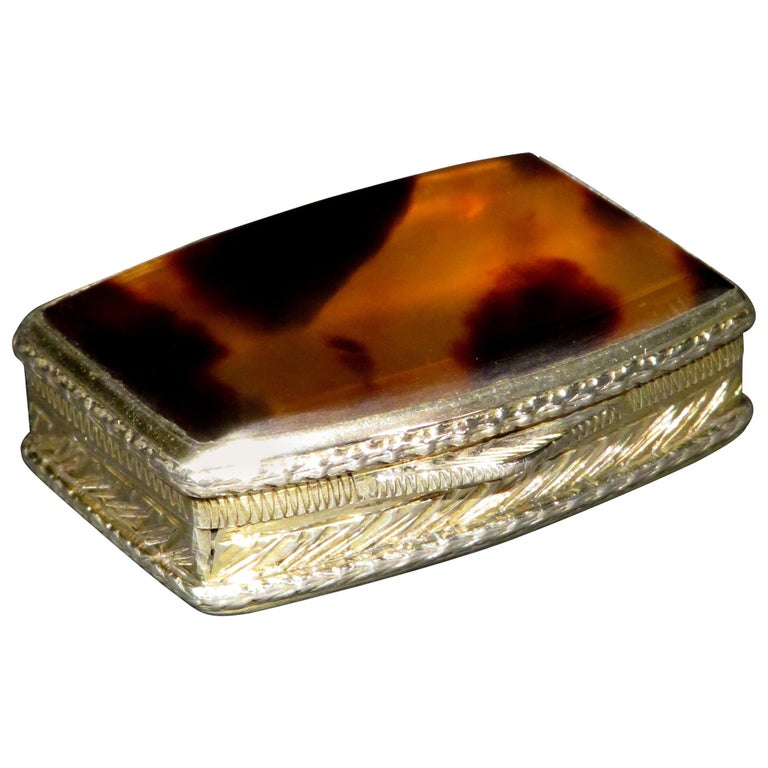 Fine Silver Gilt and 'Faux Tortoiseshell' Pillbox, Italy Mid20th