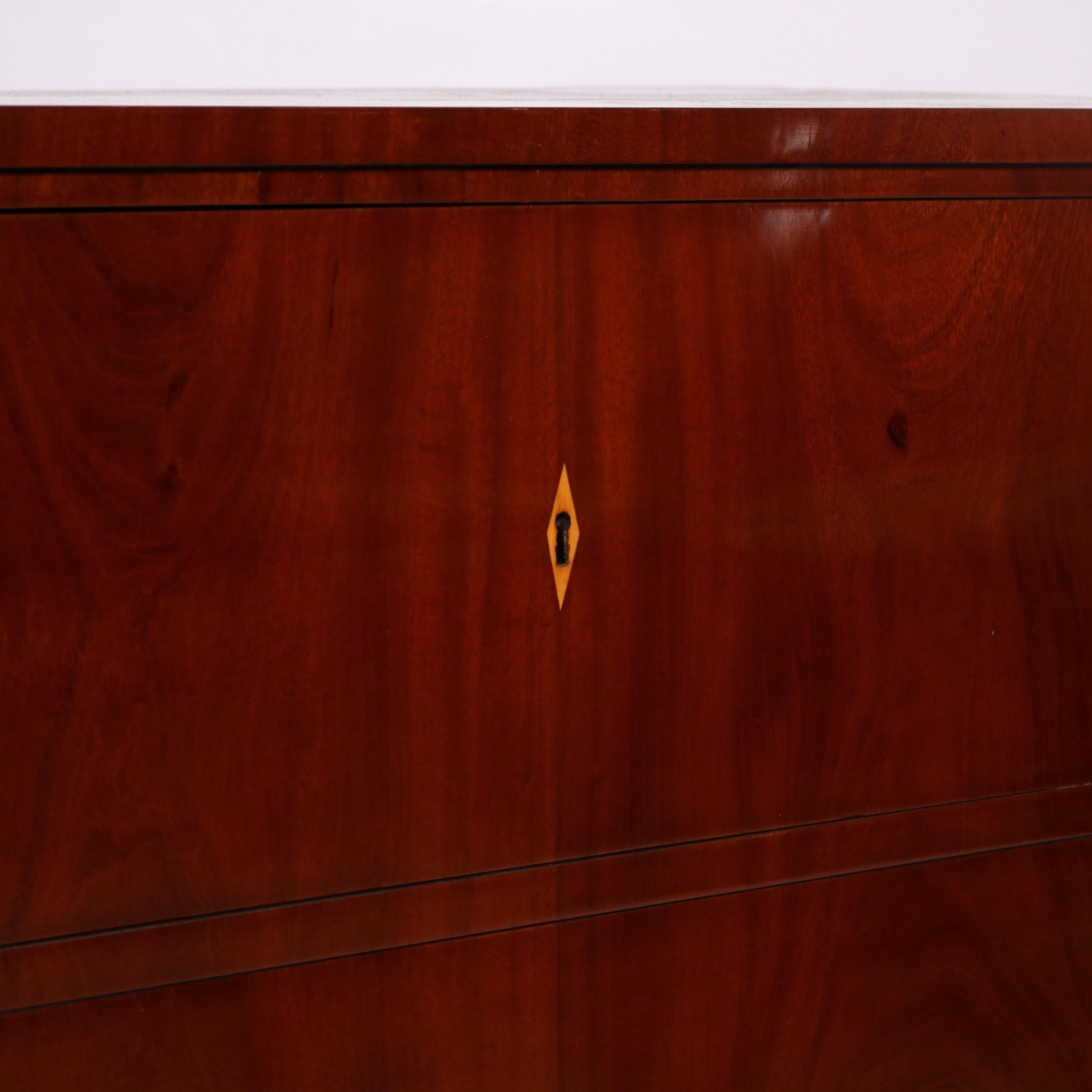 Legno Fine cassettiera singola Biedermeier in vendita