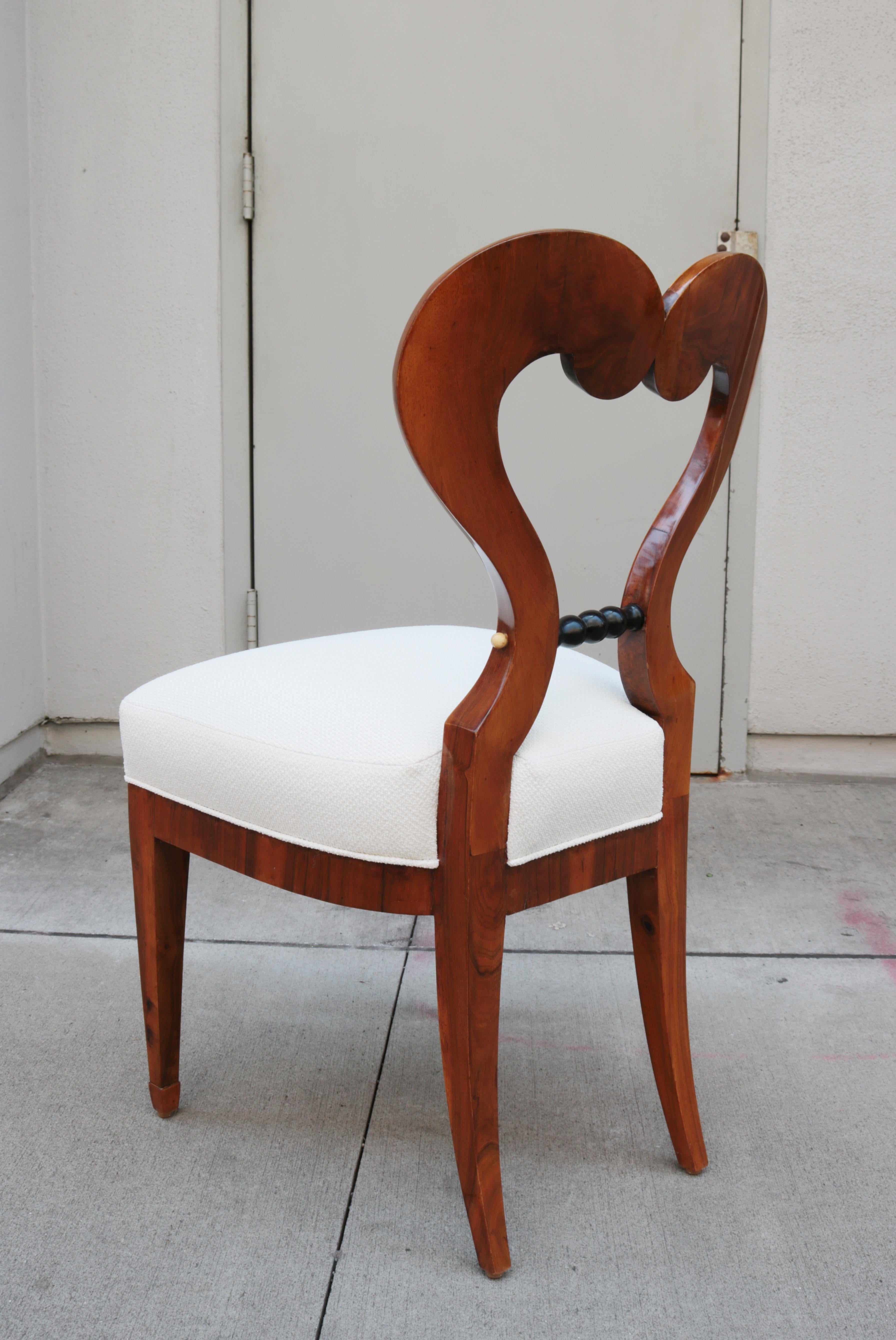 Fine Single Biedermeier Side Chair In Good Condition In New York, NY