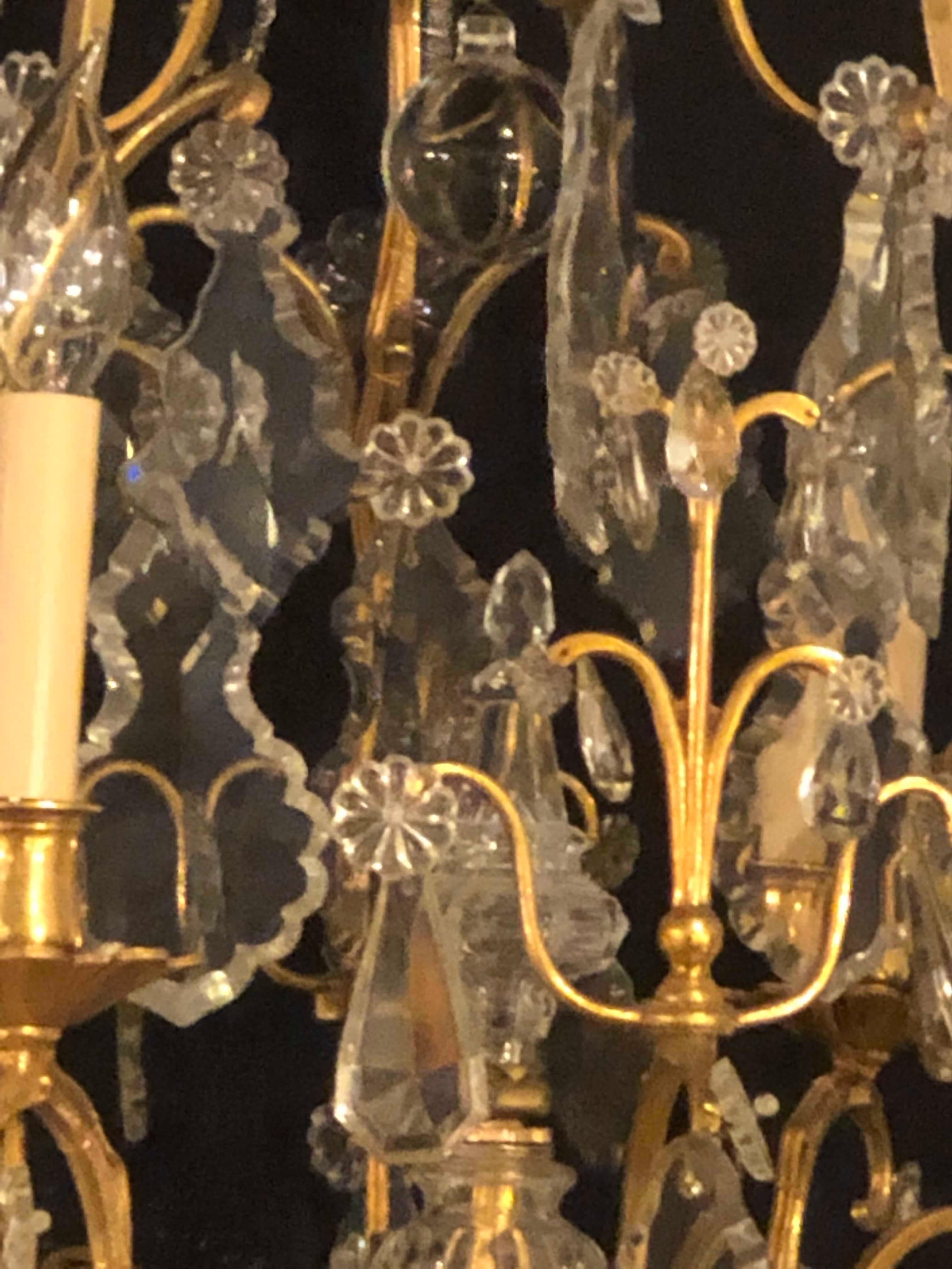 Fine Six-Light Cut Crystal and Brass Chandelier Newly Wired In Good Condition In Stamford, CT