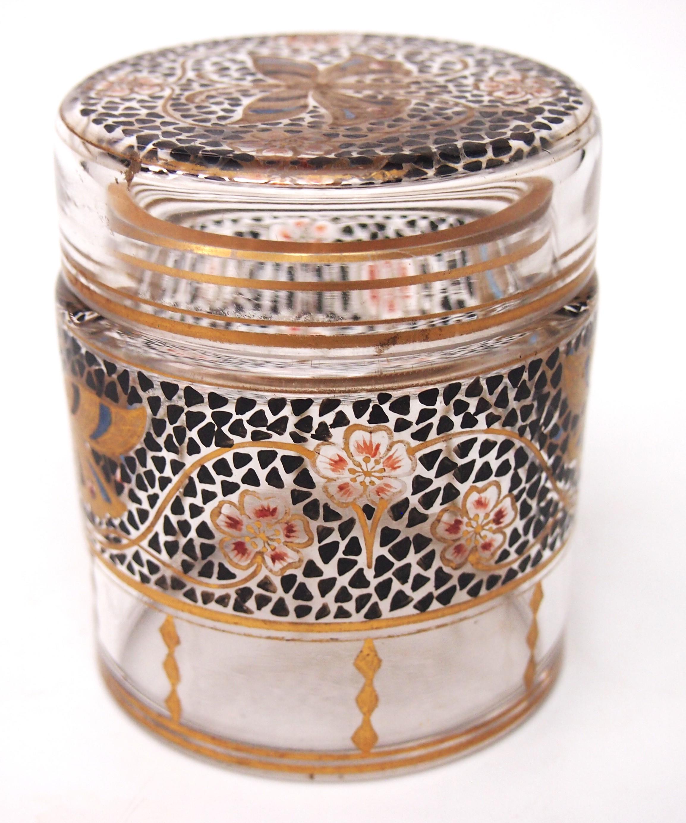 Petite boîte à papillons émaillée et couvercle de la Fachschule Haida Glass School Bon état - En vente à Worcester Park, GB