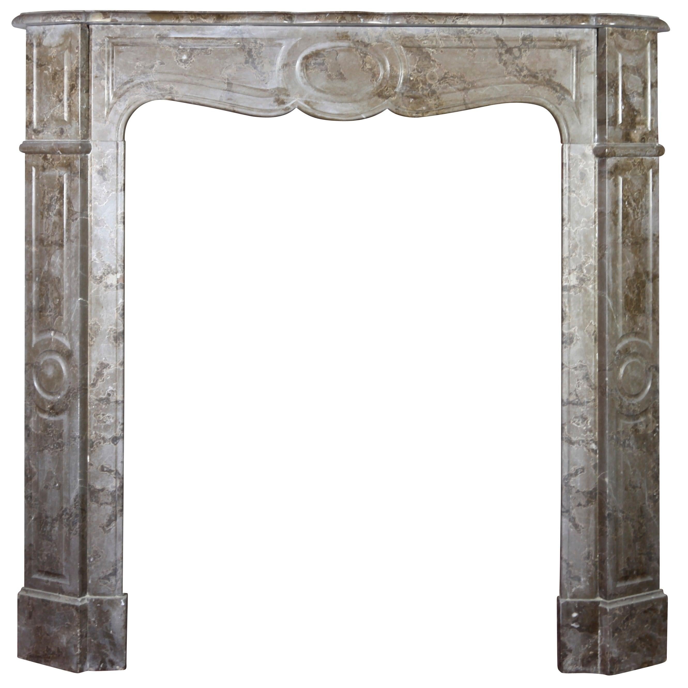 Pequeño Marco de Chimenea Pompadour Francés Antiguo de Mármol