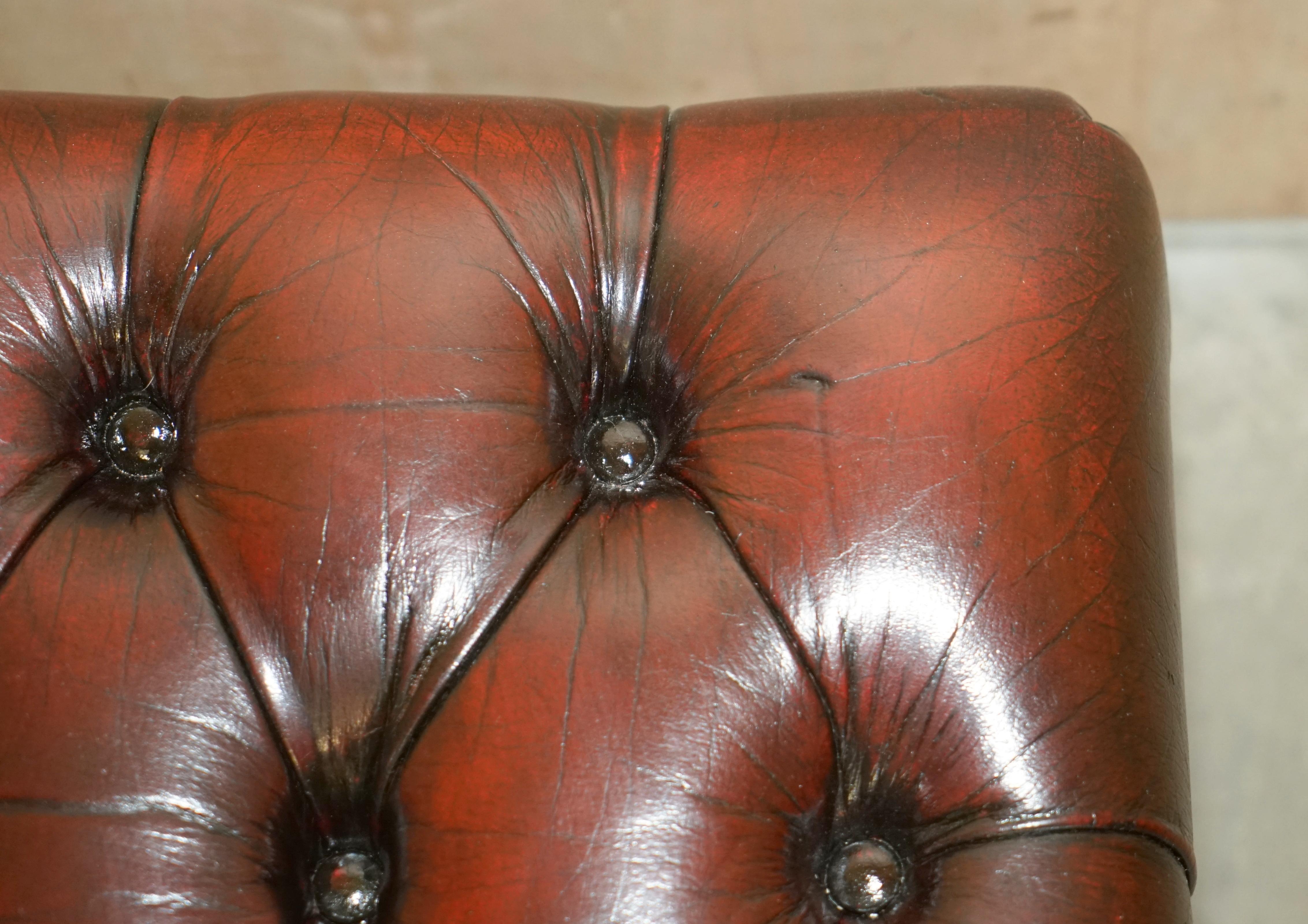 FiNE SMALL FULLY RESTORED CHESTERFIELD HAND DYED BROWN LEATHER TUFTED FOOTSTOOl 3