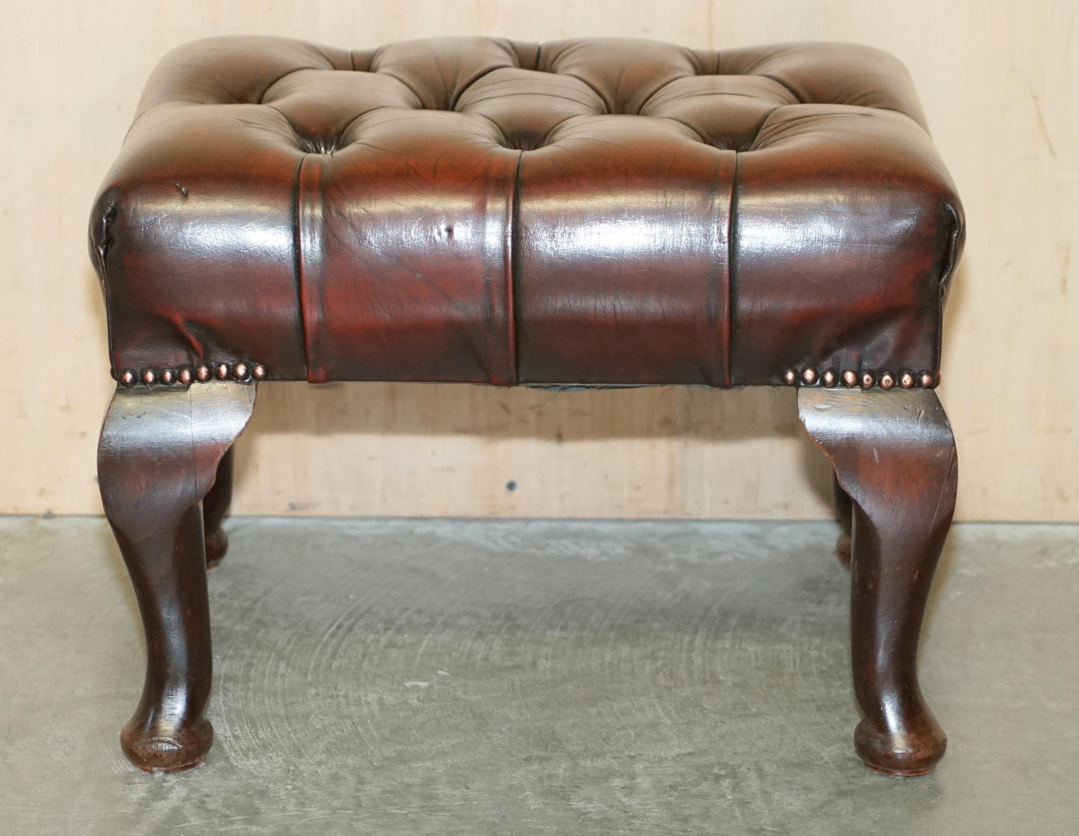 FiNE SMALL FULLY RESTORED CHESTERFIELD HAND DYED BROWN LEATHER TUFTED FOOTSTOOl 7