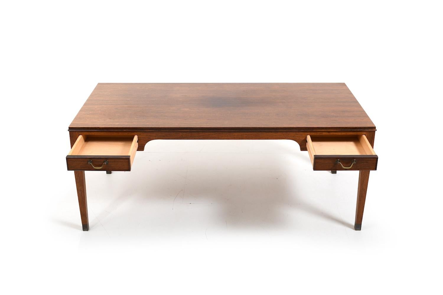 Fine Sofa Table by Frits Henningsen 1940s For Sale 3