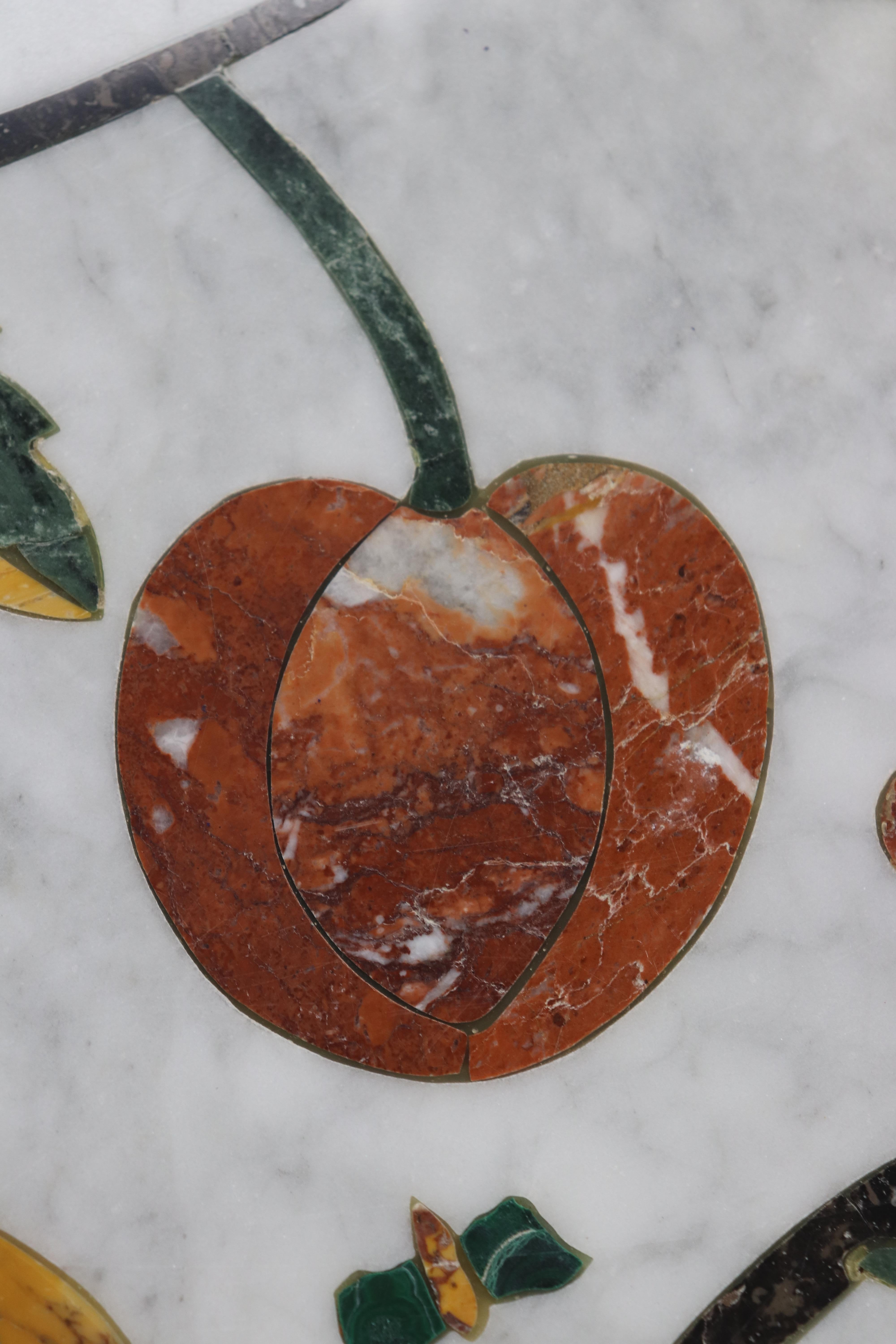 Fine Solid Marble Inlaid Pietra Dura Italian Neoclassical Dining Table en vente 1
