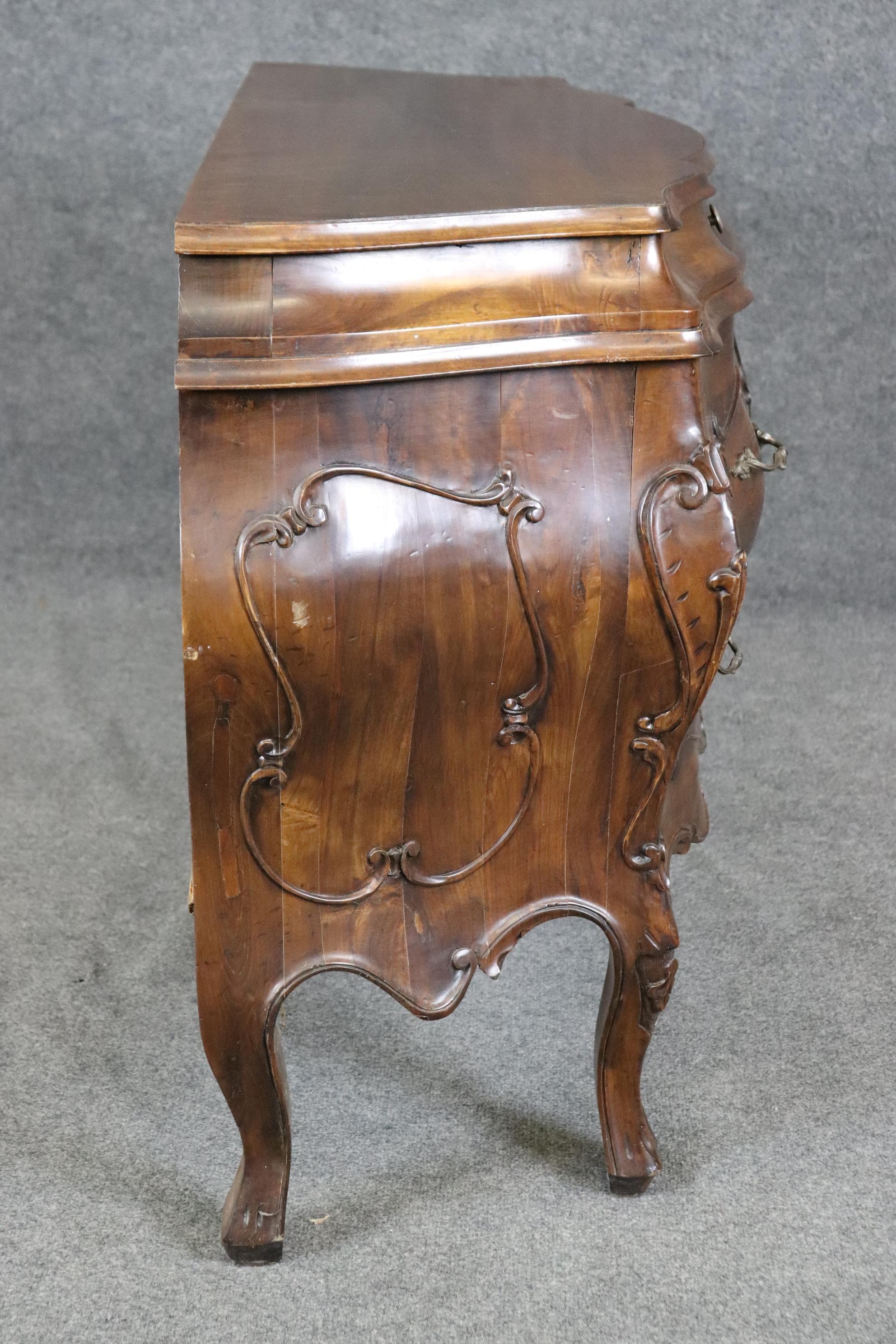 Fine Solid Walnut Bombe Form Carved Italian Louis XV Style Commode For Sale 1
