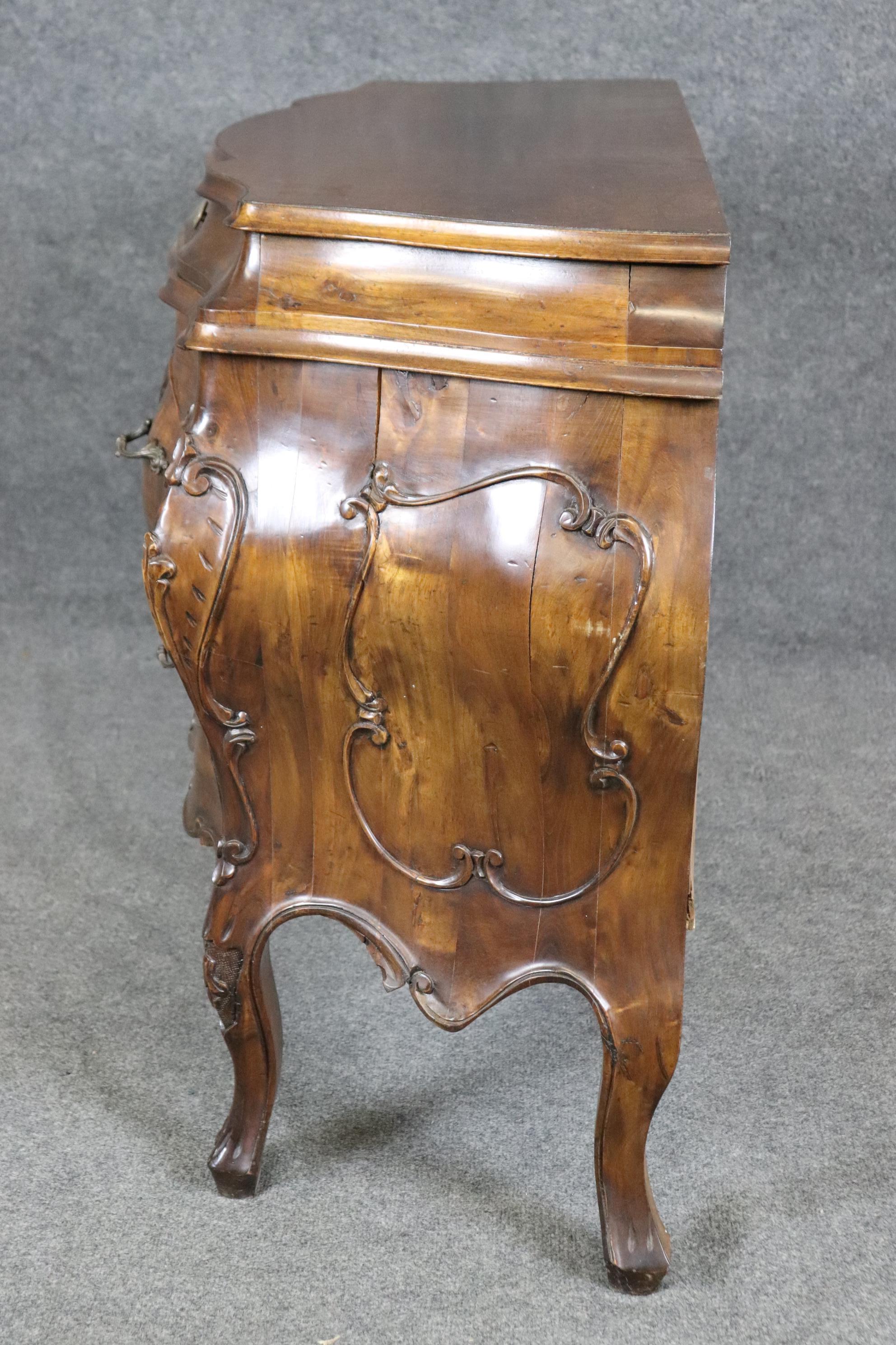 Fine Solid Walnut Bombe Form Carved Italian Louis XV Style Commode For Sale 2
