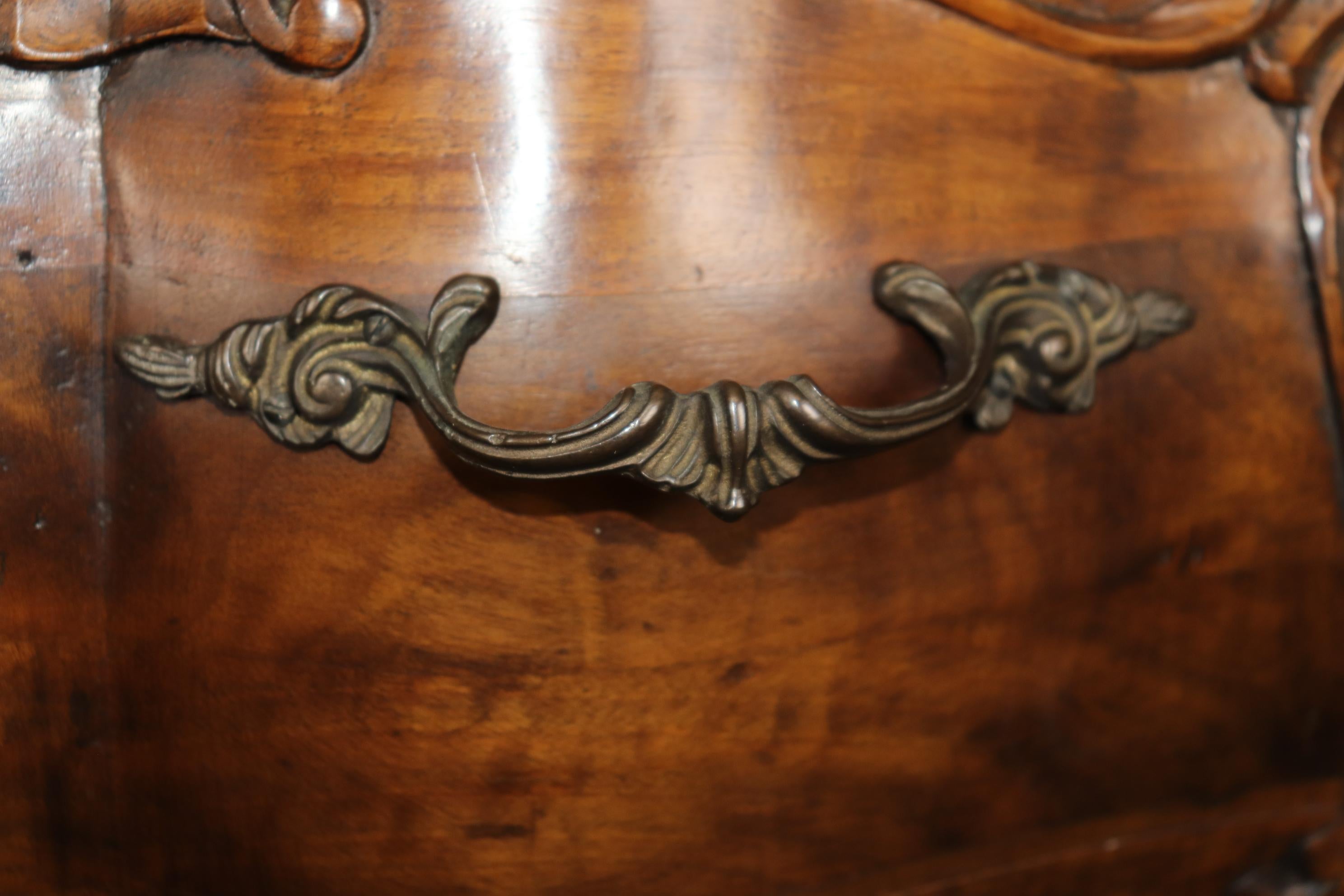 Fine Solid Walnut Bombe Form Carved Italian Louis XV Style Commode For Sale 5