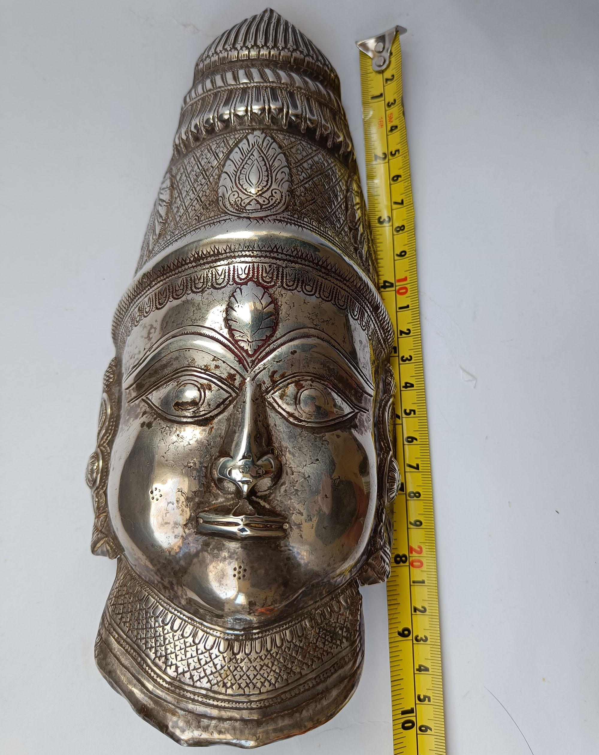 Fatto a mano Fine Repousse dell'India del Sud Hindu  Maschera d'argento Vishnu Antiques Arte Antiques