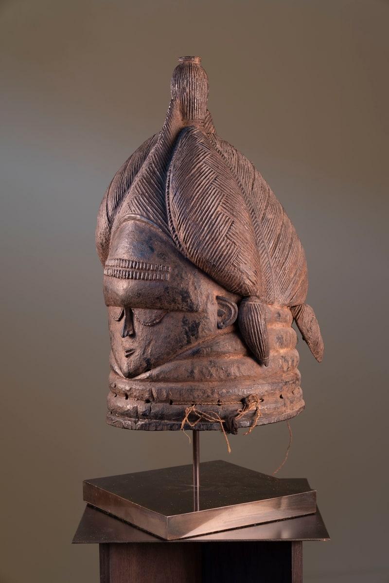 XX secolo Maschera fine 'Sowei'. Mende, Sierra Leone in vendita