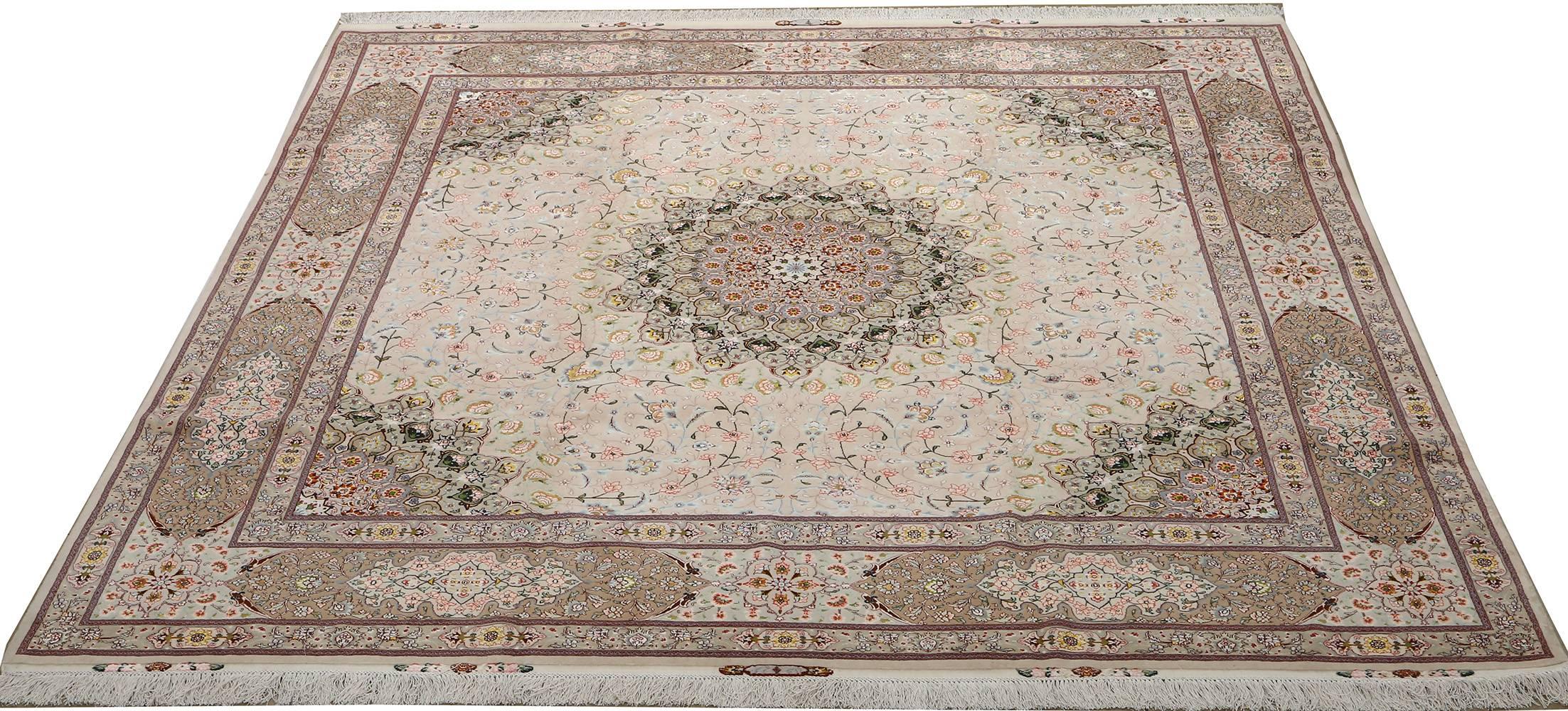 Nazmiyal Collection Vintage Tabriz Persian Rug. Size: 9 ft 8 in x 9 ft 11 in 3