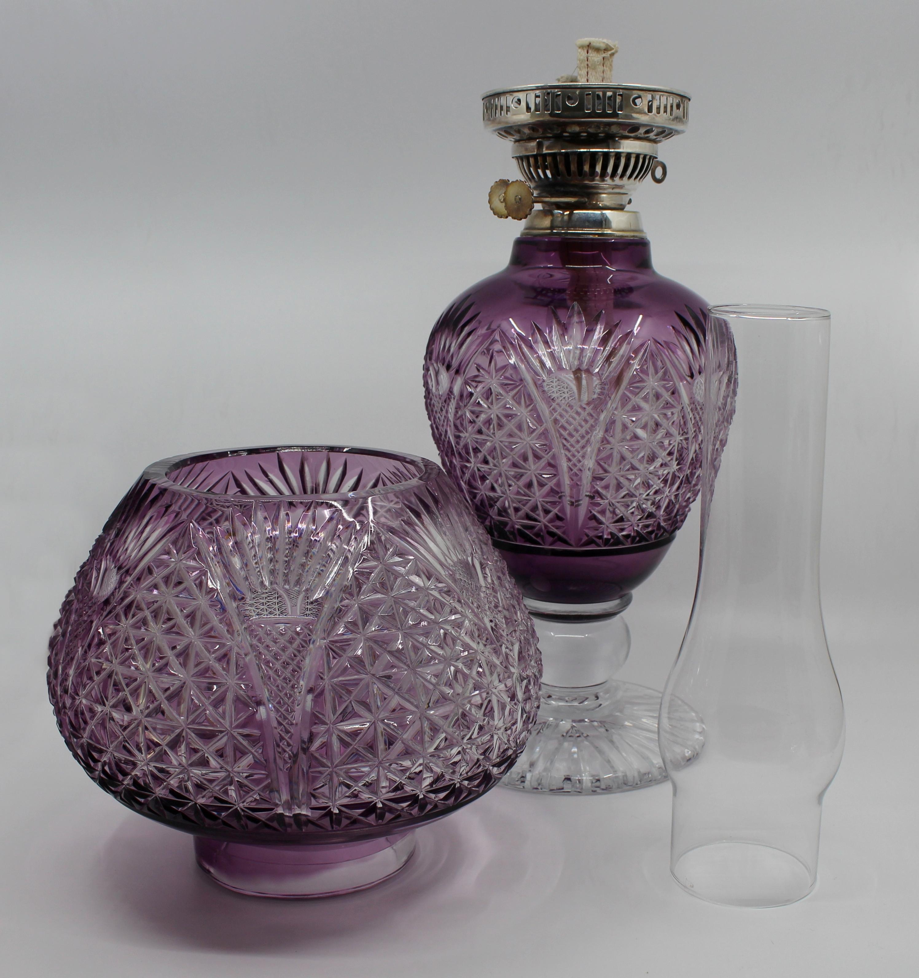 Lampe à l'huile Stourbridge incrustée d'améthystes et de cristal taillé en vente 6