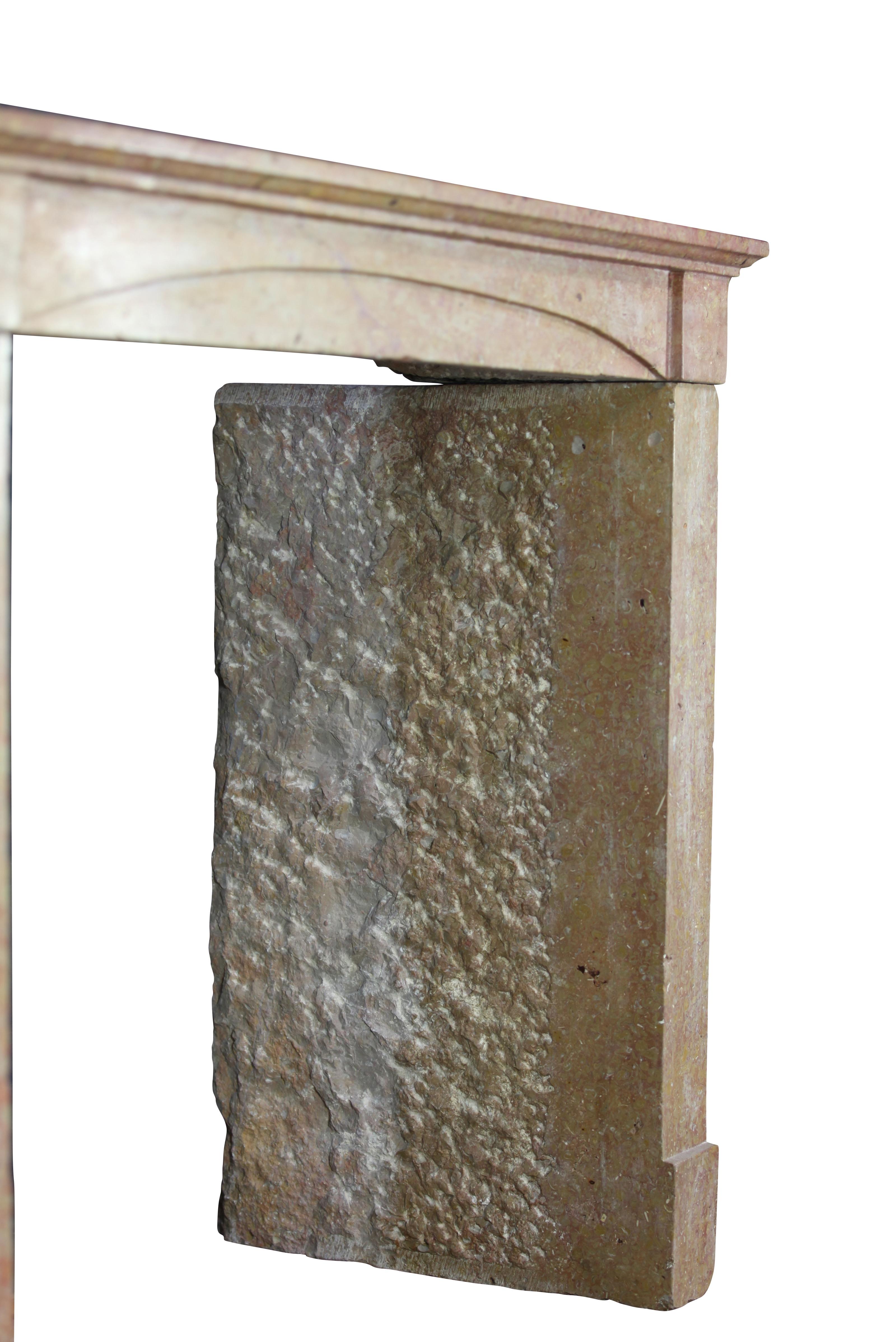 Encadrement de cheminée antique droit de style français récupéré Bon état - En vente à Beervelde, BE