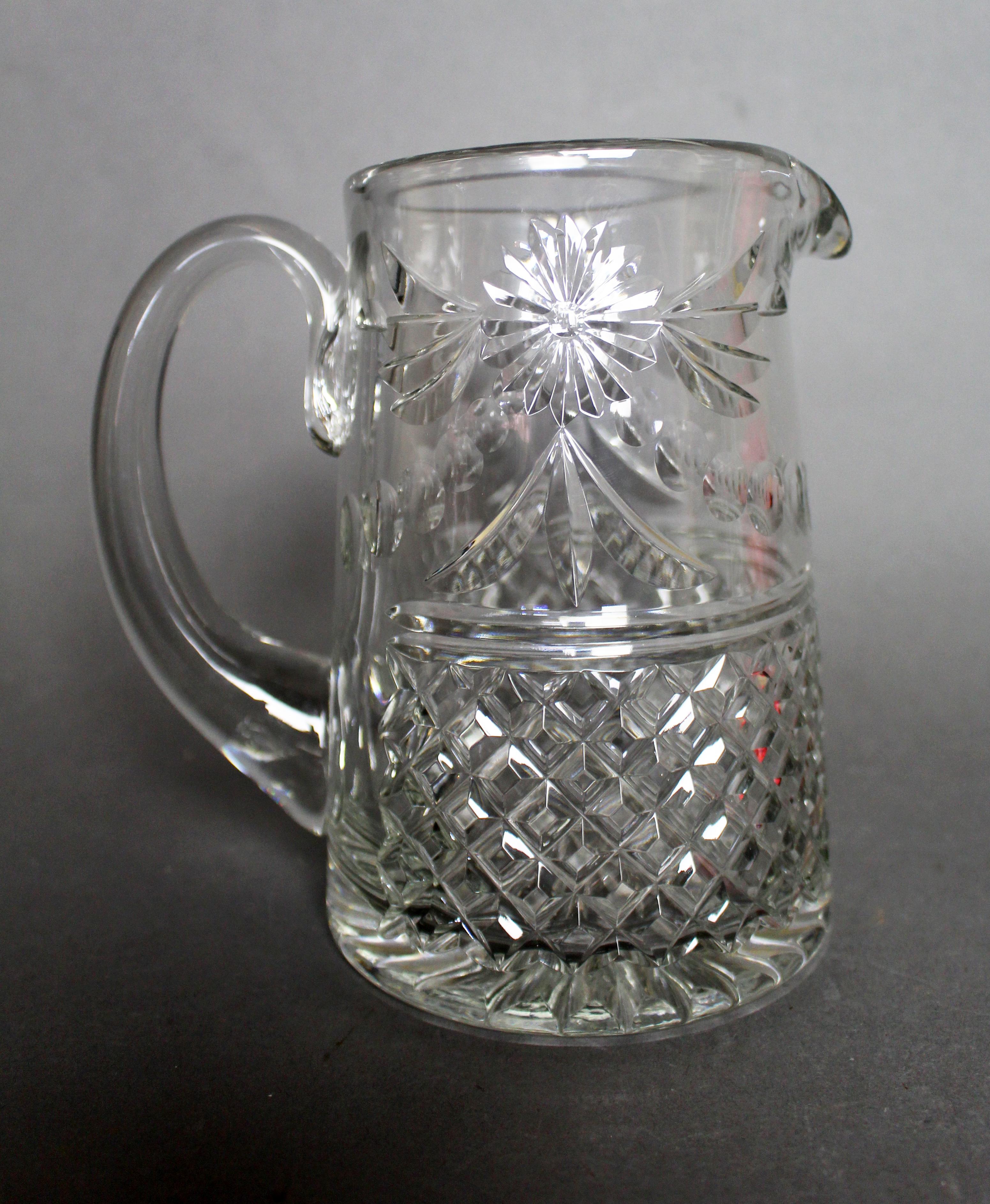 Fine Stuart Beaconsfield cut glass 1 litre jug


Measures 16 x 11 x 16 (height) cm

Offered a beautiful hand cut crystal glass by Stuart Crystal, Stourbridge

Beaconsfield pattern.

Excellent condition. No chips, cracks or repairs. Etched