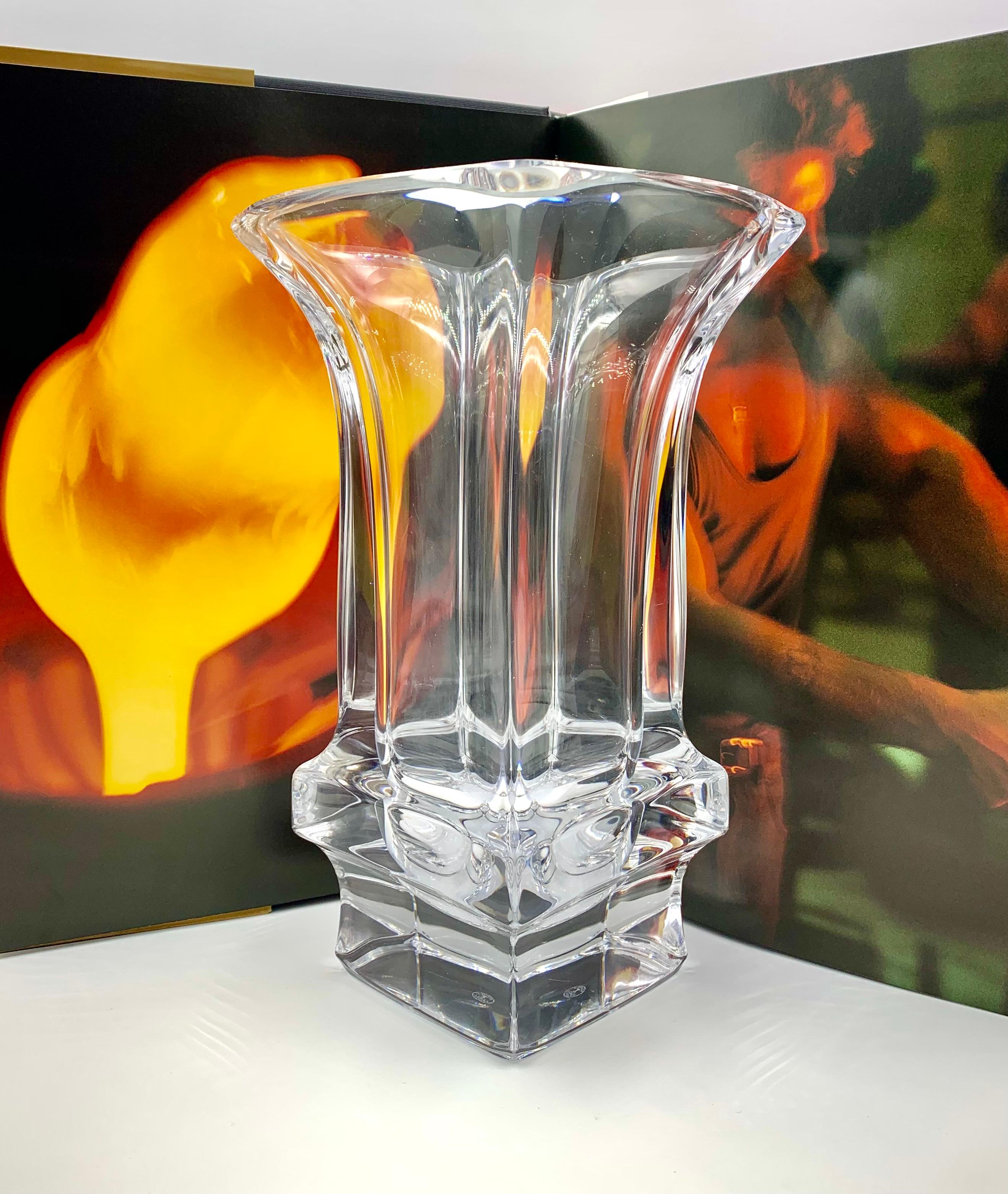 Fine Substantial Campana Form Neoclassical Style Baccarat Crystal Vase 6