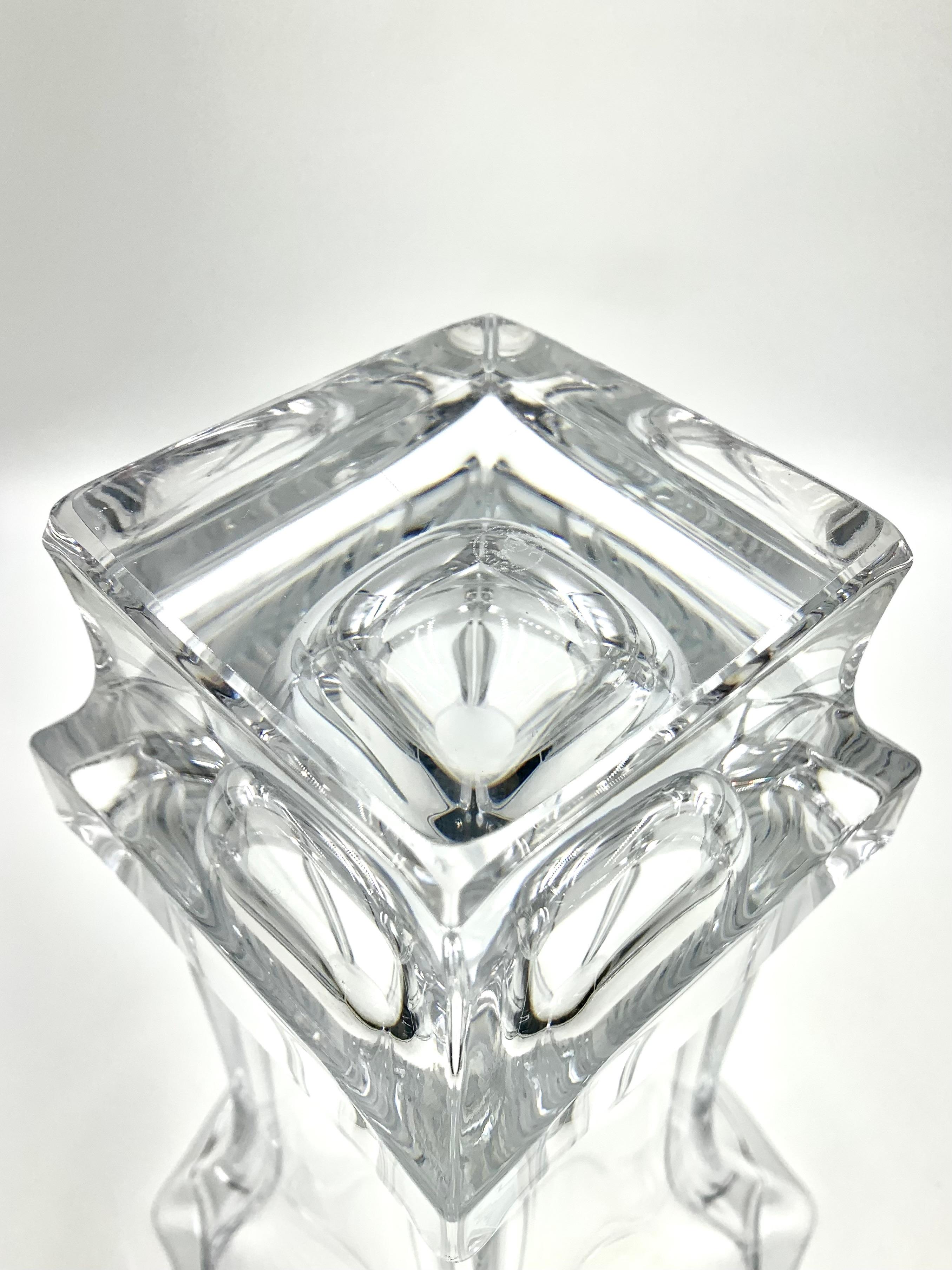 Fine Substantial Campana Form Neoclassical Style Baccarat Crystal Vase 3