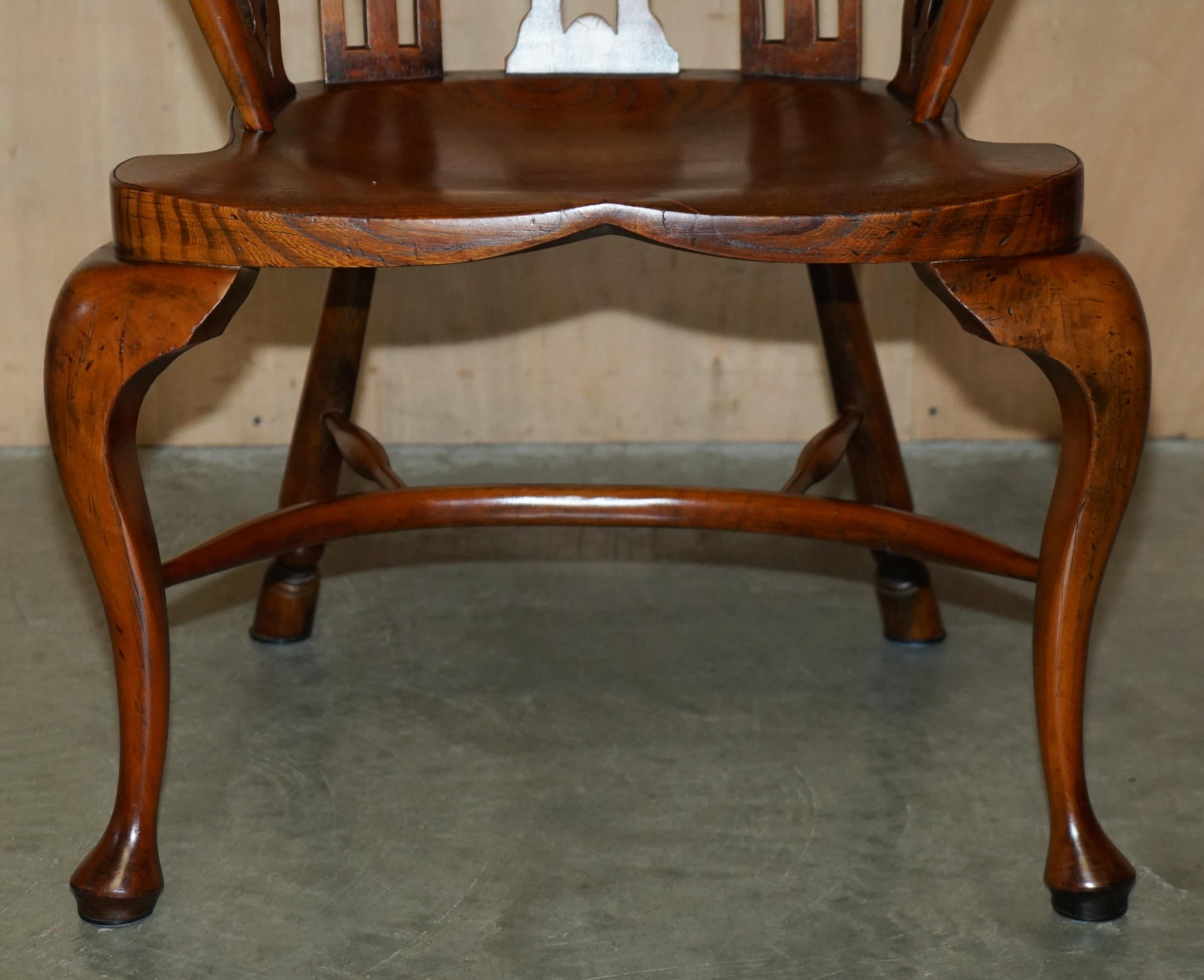 FINE SUITE OF FOUR VINTAGE GOTHIC WINDSOR STEEPLE BACK BURR YEW & ELM ARMCHAIRs For Sale 5