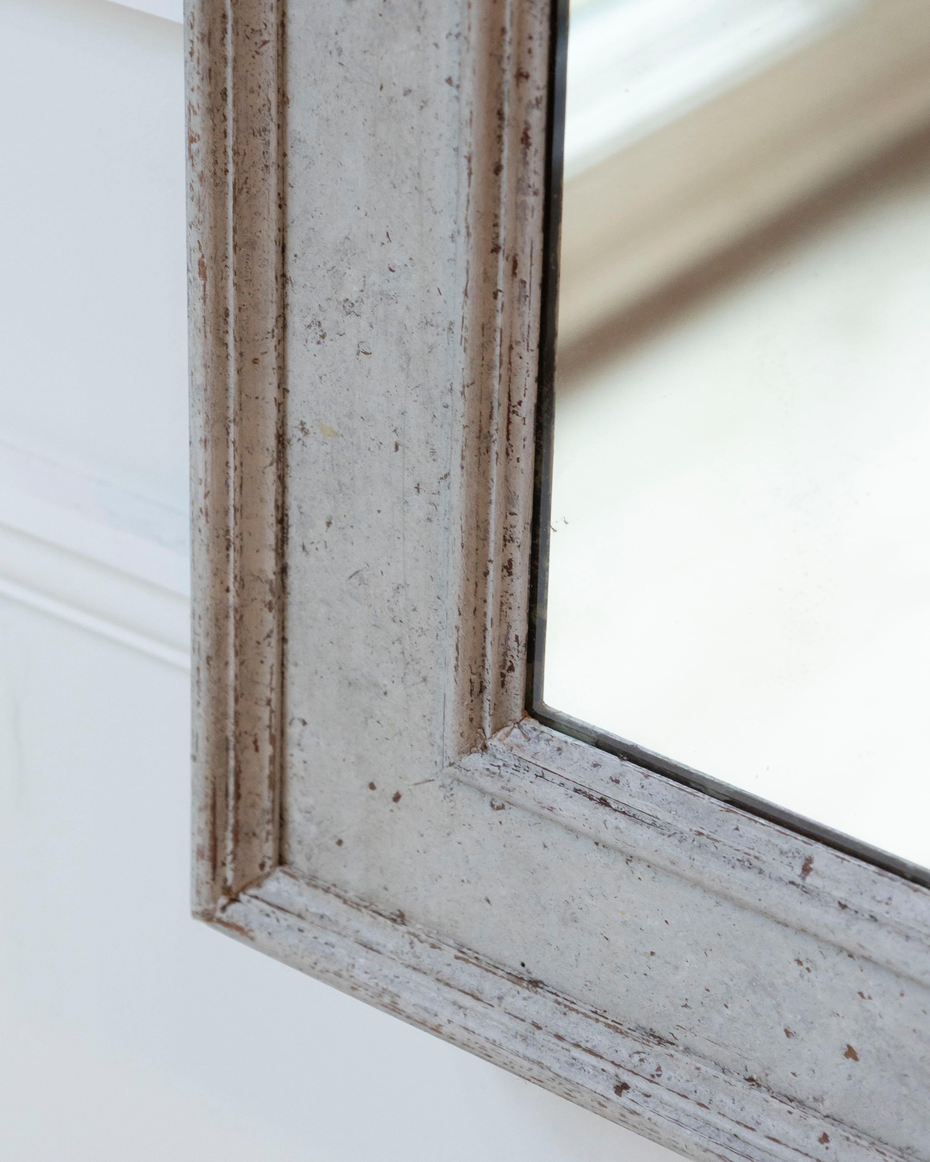 XIXe siècle Fine Swedish Mirror in Gustavian Gray, circa 1870 en vente