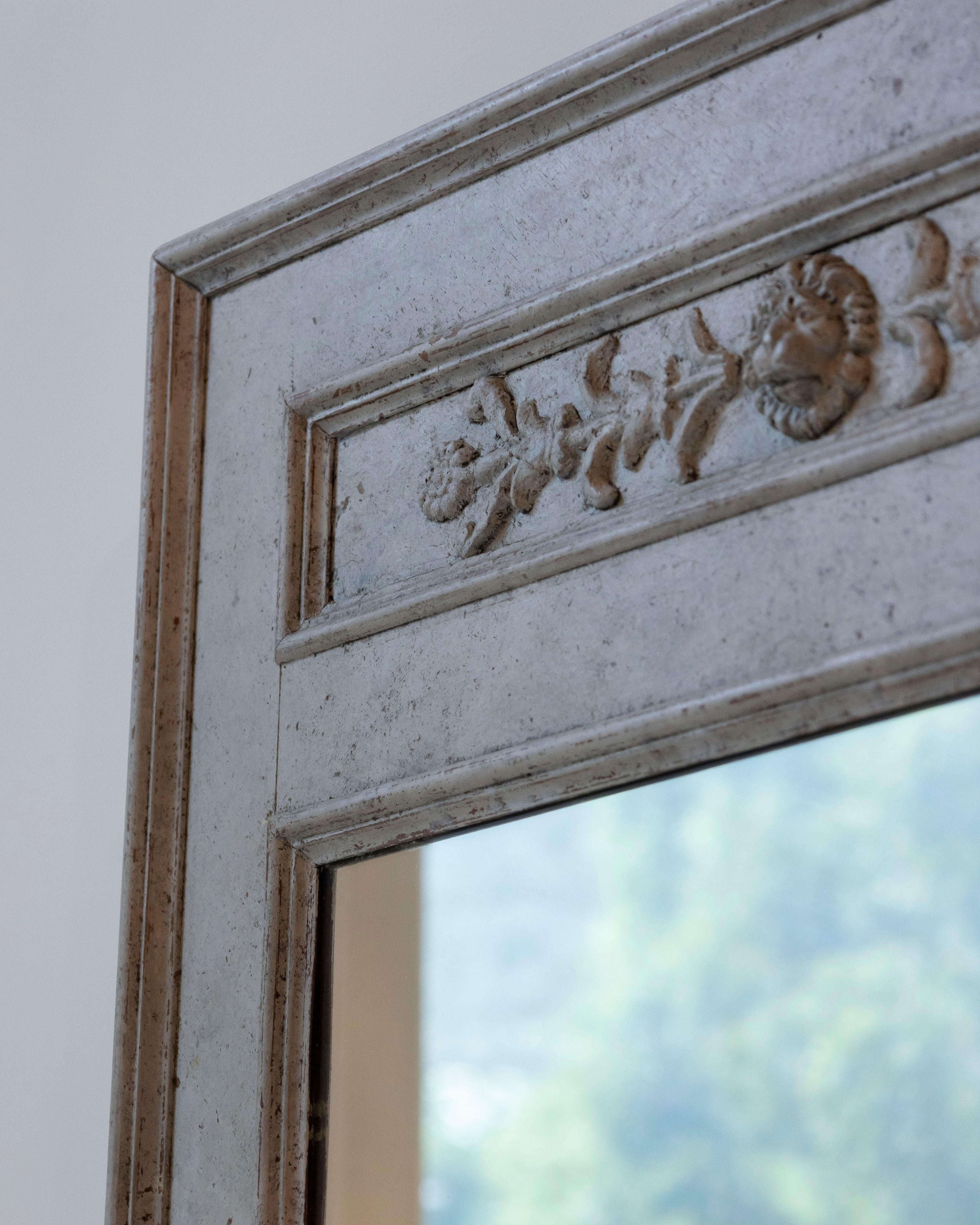 Miroir Fine Swedish Mirror in Gustavian Gray, circa 1870 en vente