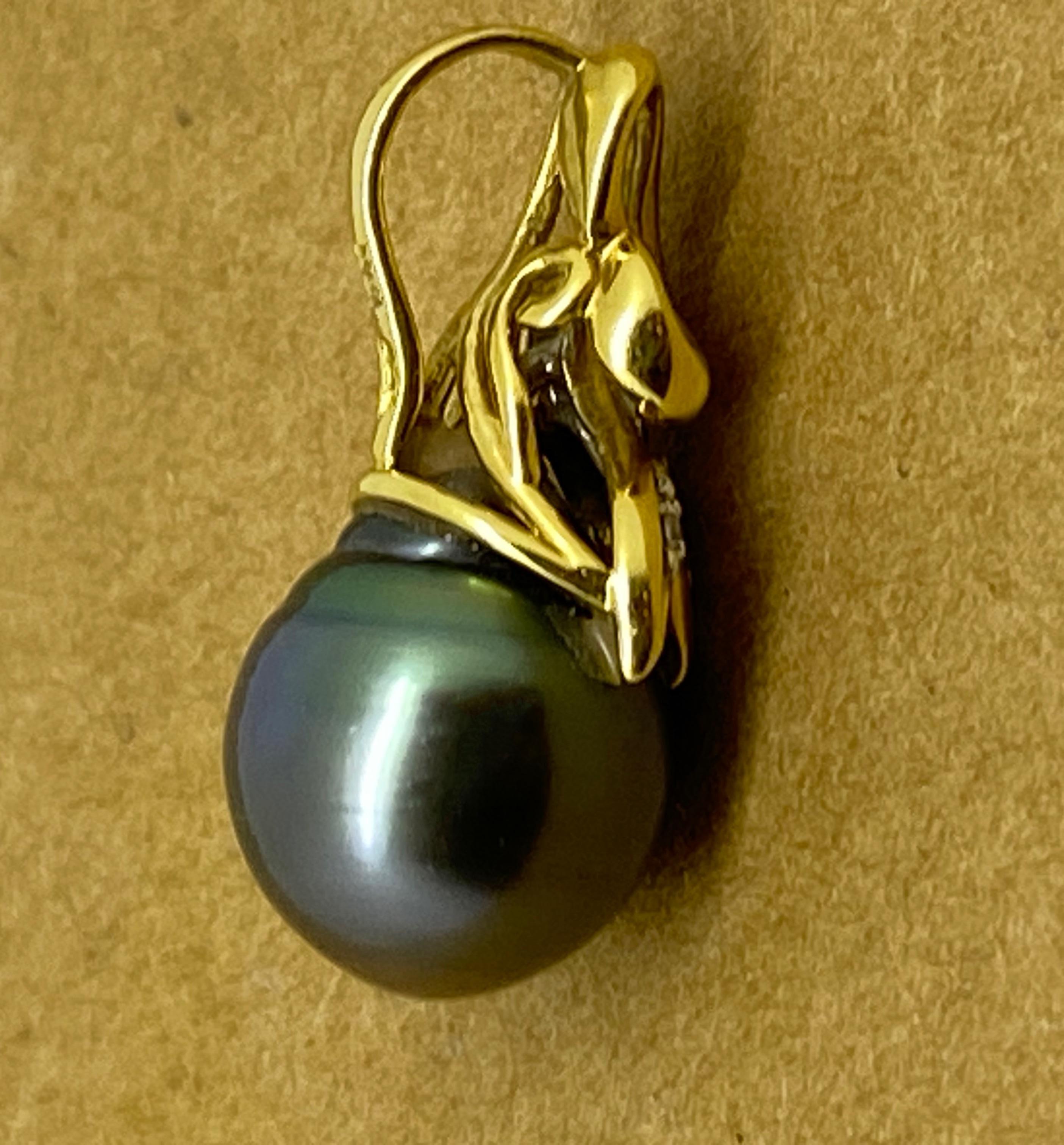 Perle Pendentif en or jaune 18 carats avec perle de Tahiti de 11 mm et diamant de 0,25 carat (uniquement) en vente